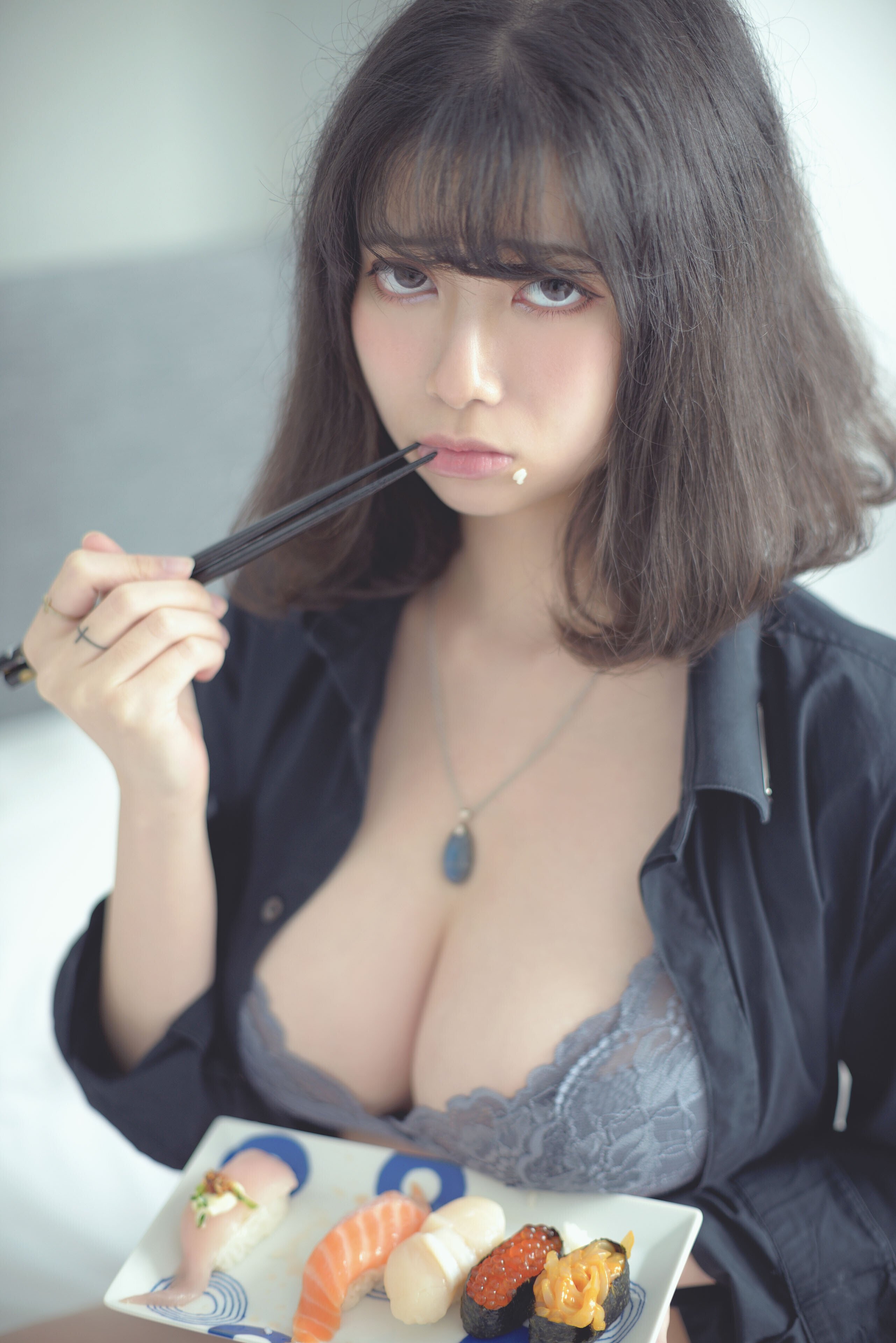 Hieey (海爾陛下Hieey.Heika)