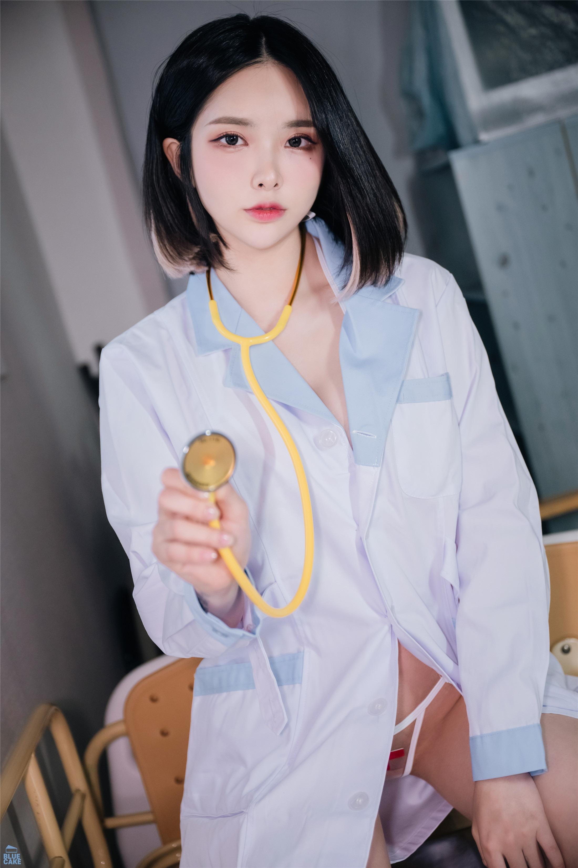BLUECAKE] Hikari Tập 04: BAD DOCTOR Succubus RED+ 146 Trang