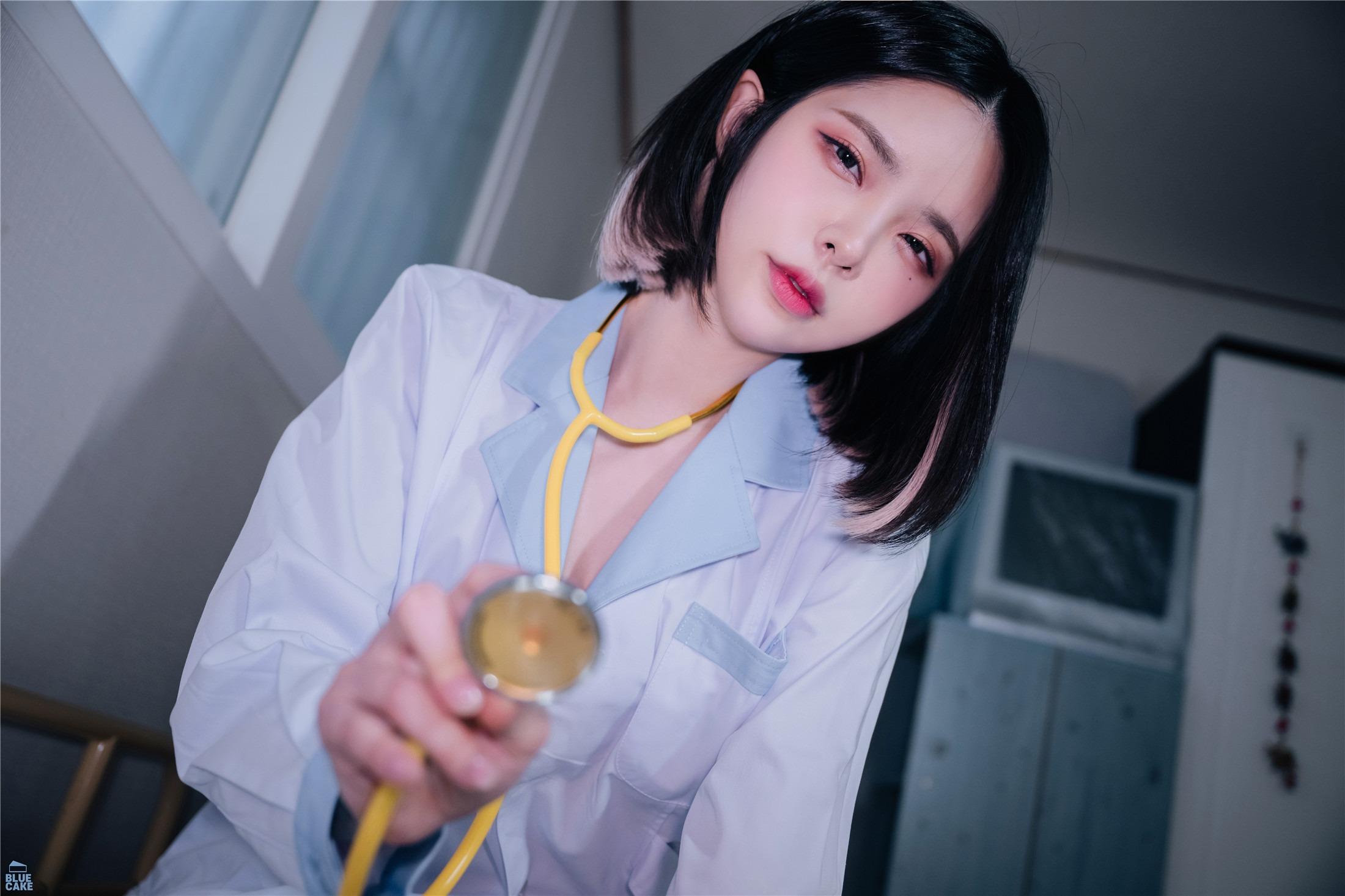 BLUECAKE] Hikari Tập 04: BAD DOCTOR Succubus RED+ 146 Trang
