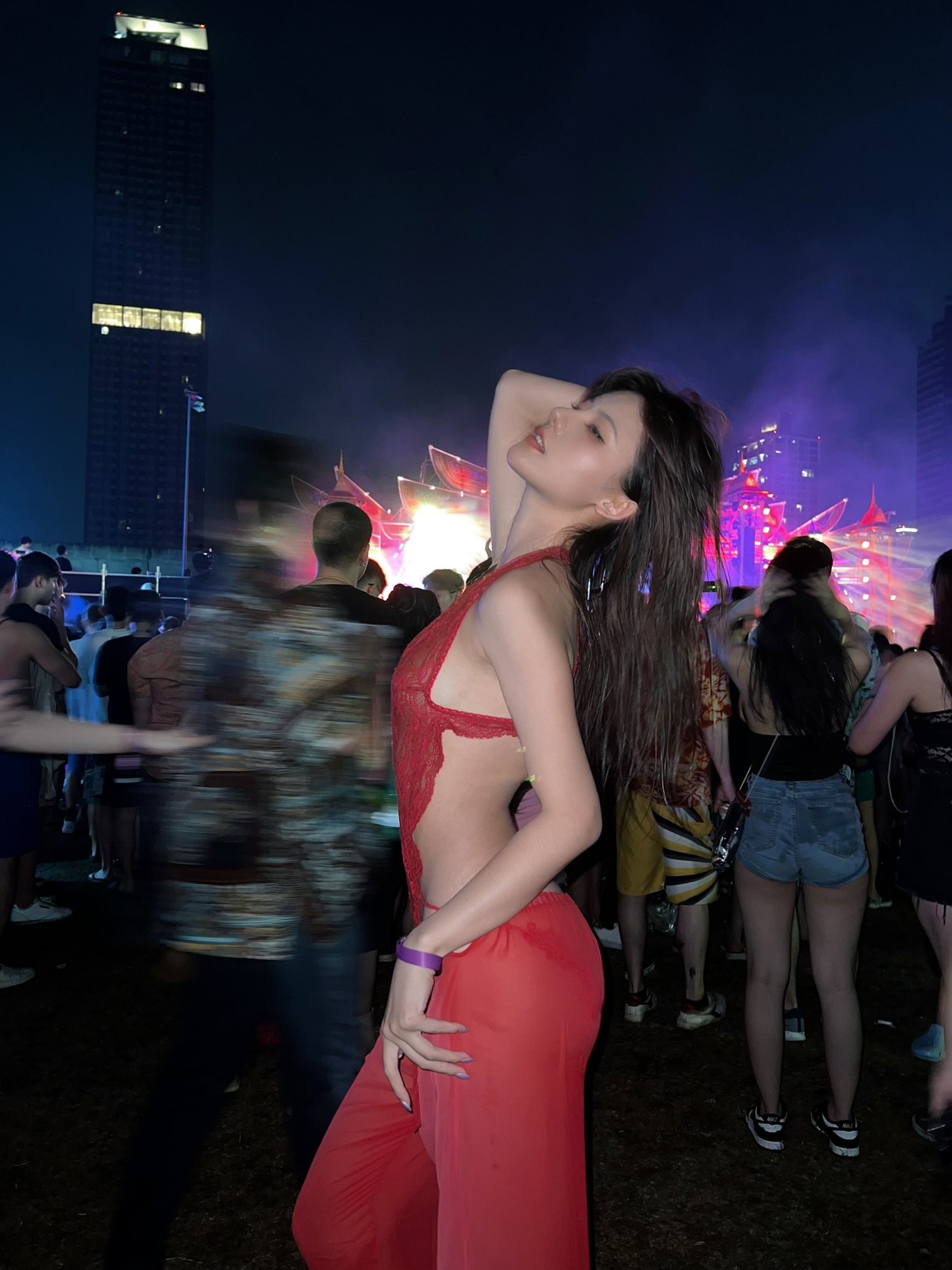 It's just A Zhu – No. 008, April Weimi Circle