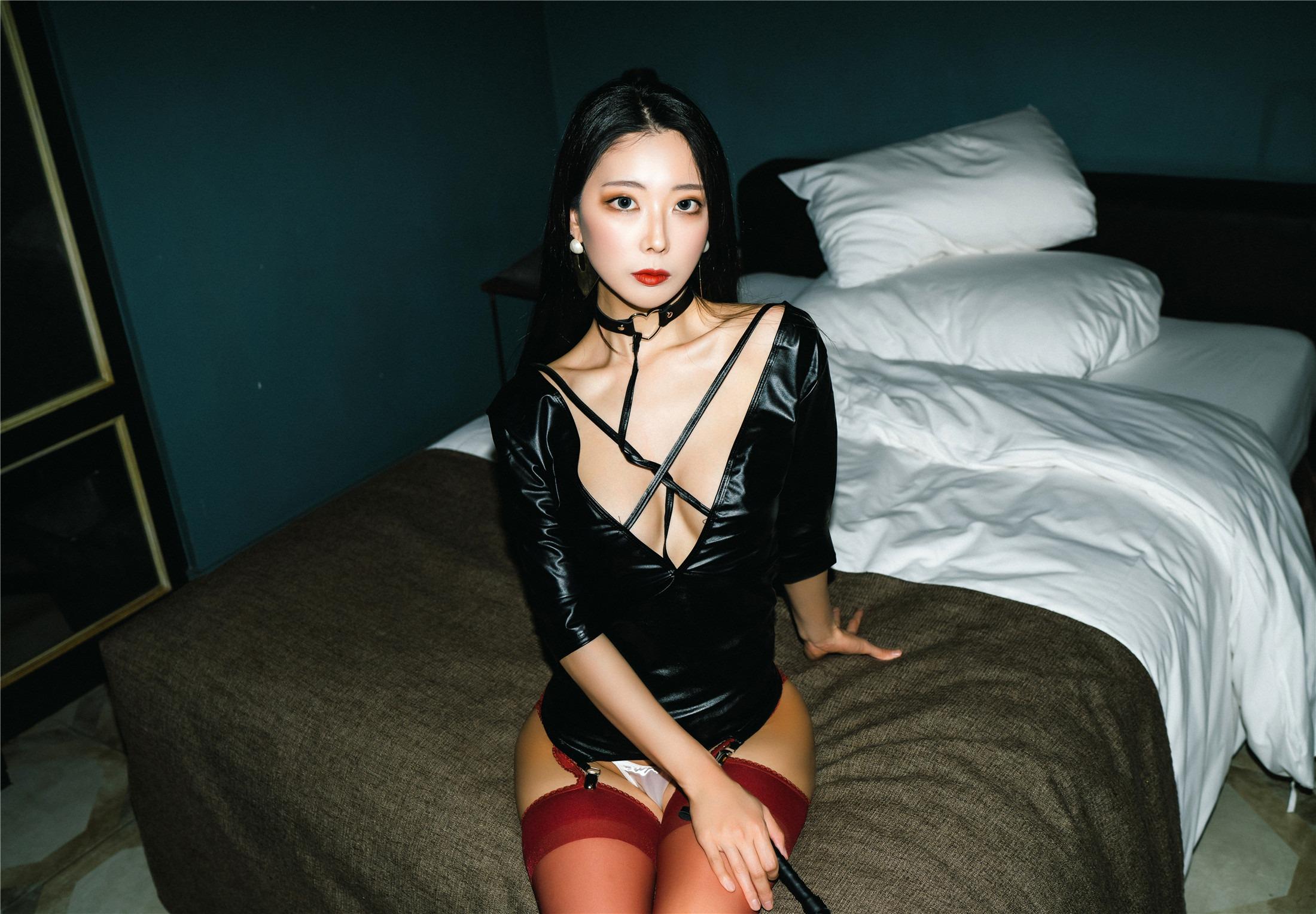 月夜快照] 原始性感(原始的性感)_Mona 76P