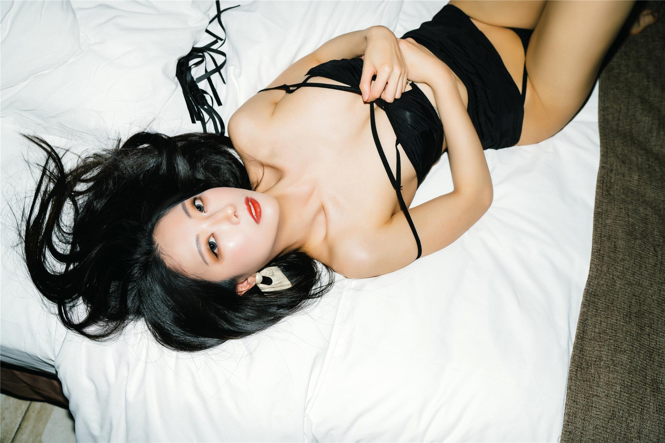 Moon Night Snap] Primitive Sexiness_Mona 76P