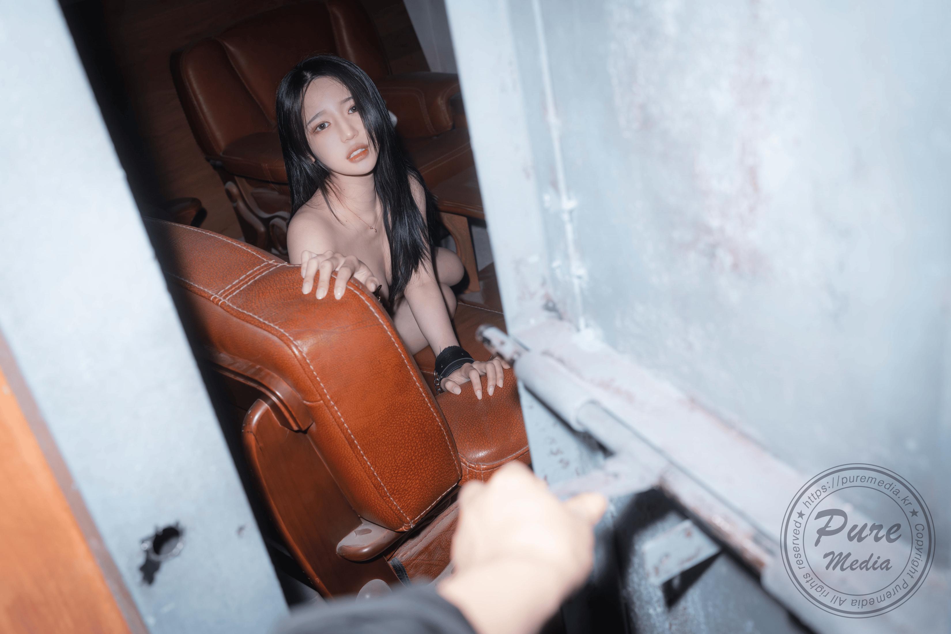 Pure Media Vol.244 Yeha Office Girl 101P