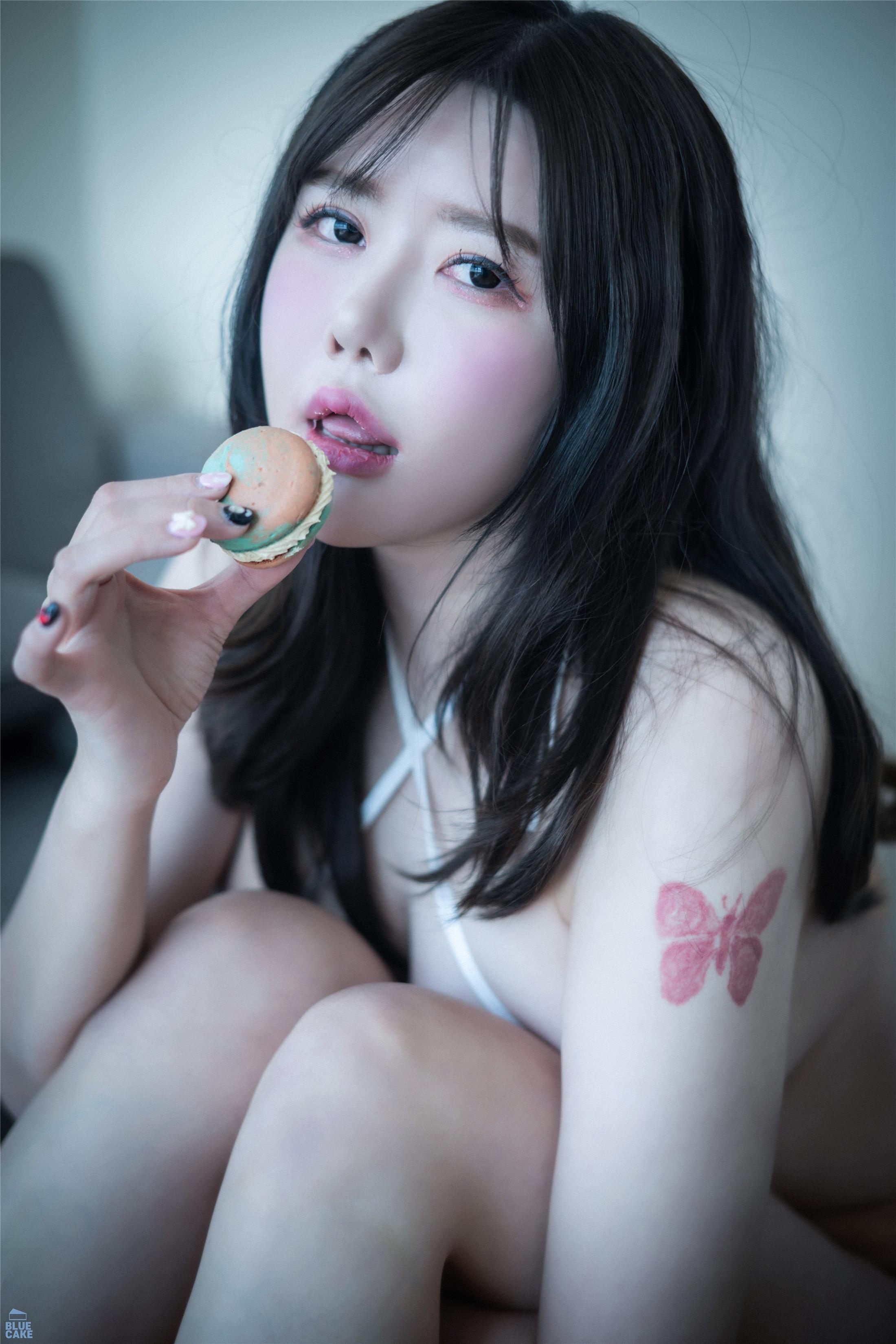 BLUECAKE] JiSua Tập 05 - Bikini Nude_Trắng Đỏ+ 58P