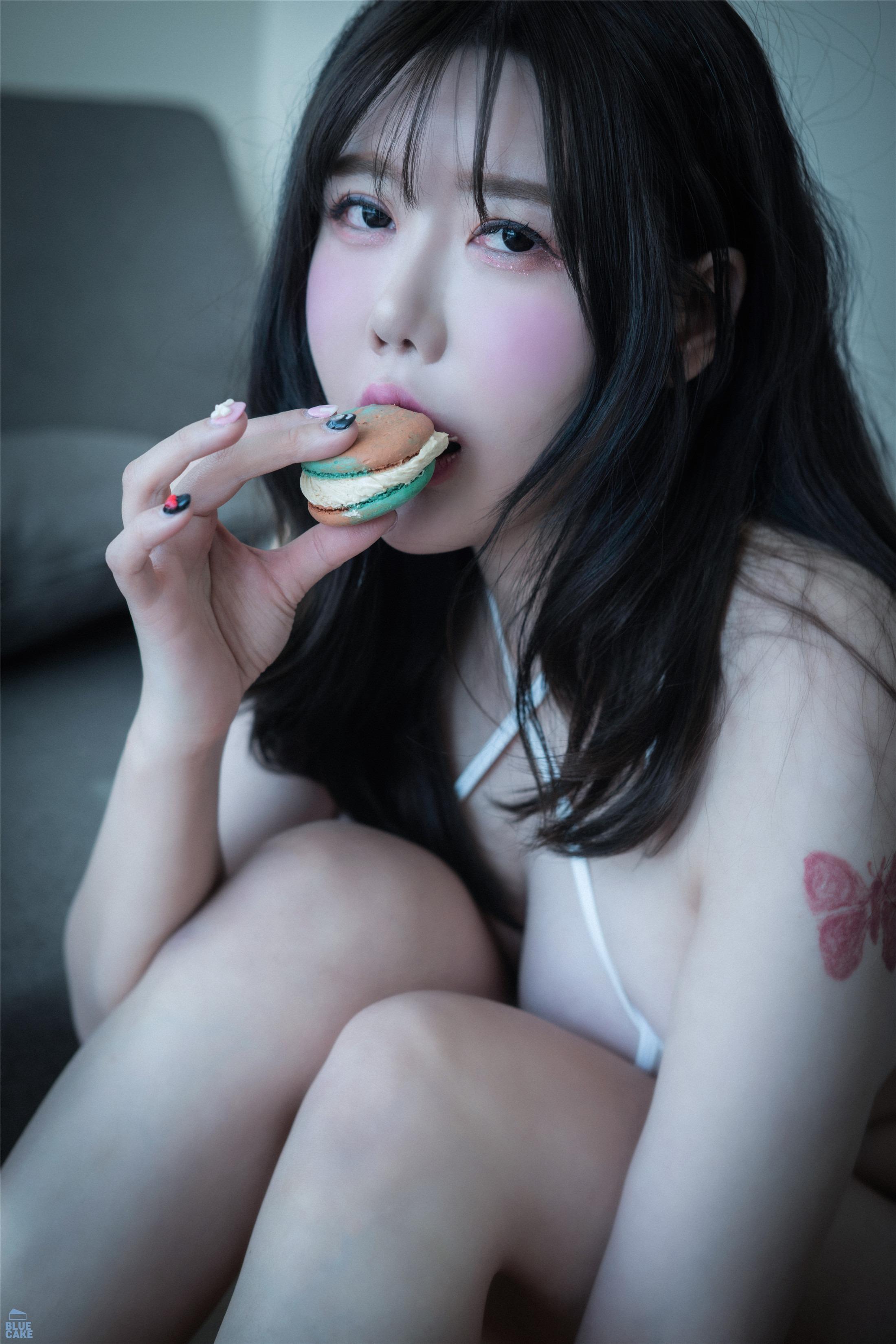 BLUECAKE] JiSua Tập 05 - Bikini Nude_Trắng Đỏ+ 58P