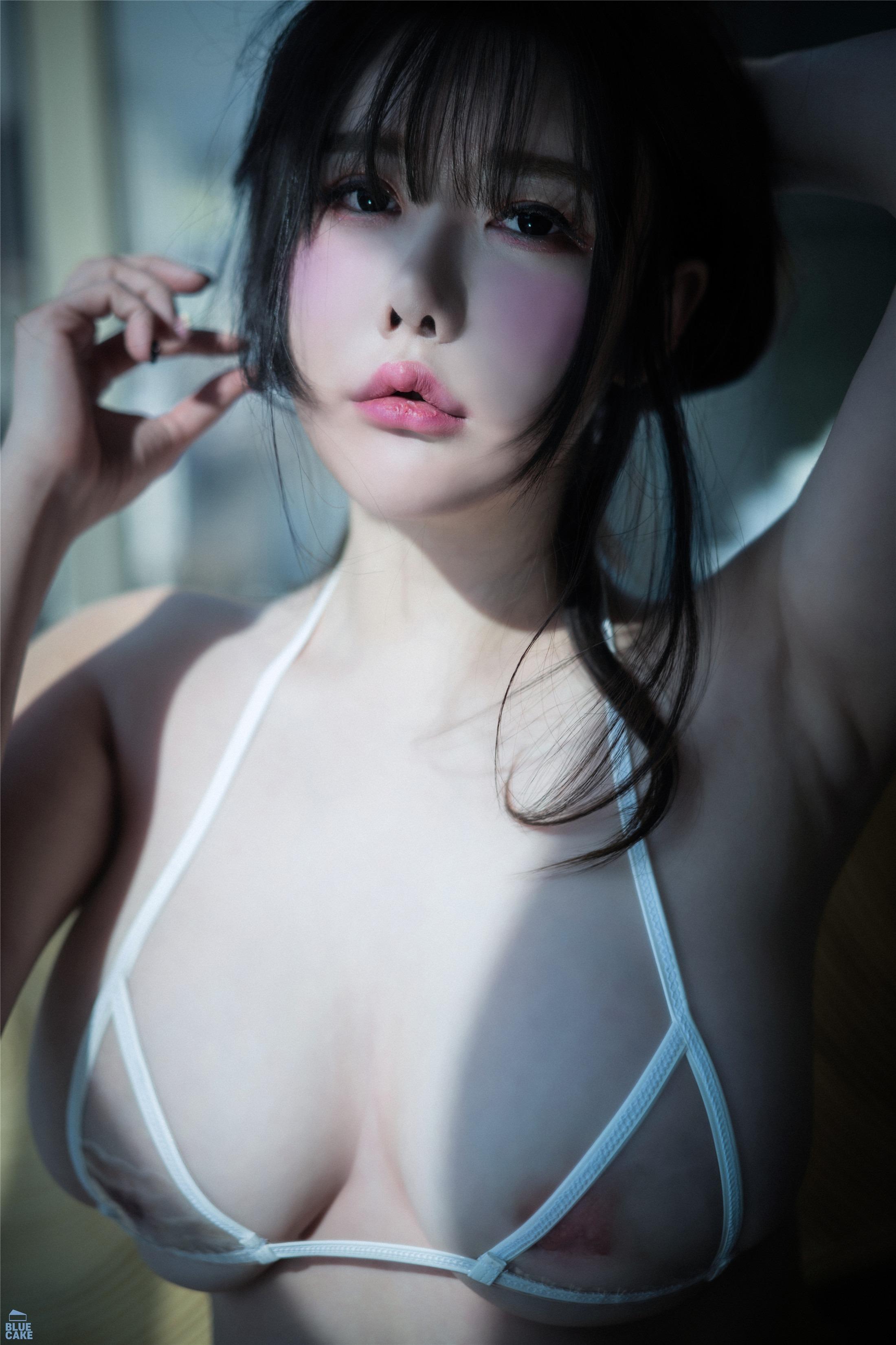 BLUECAKE] JiSua Volume 05 - Nude Bikini White RED+ 58 Pages