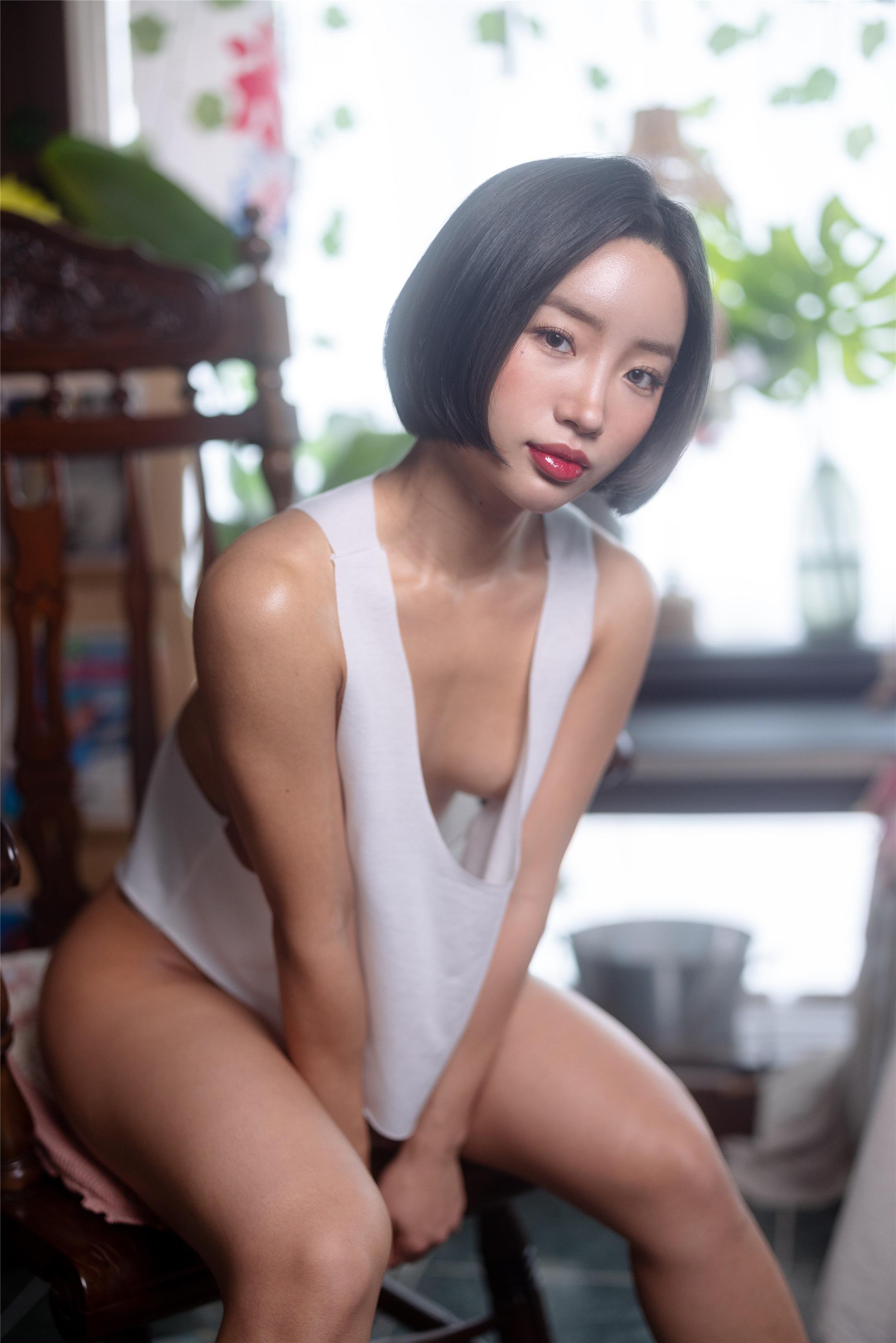 [SWEETBOX] Booty Queen - Vol.01 112P