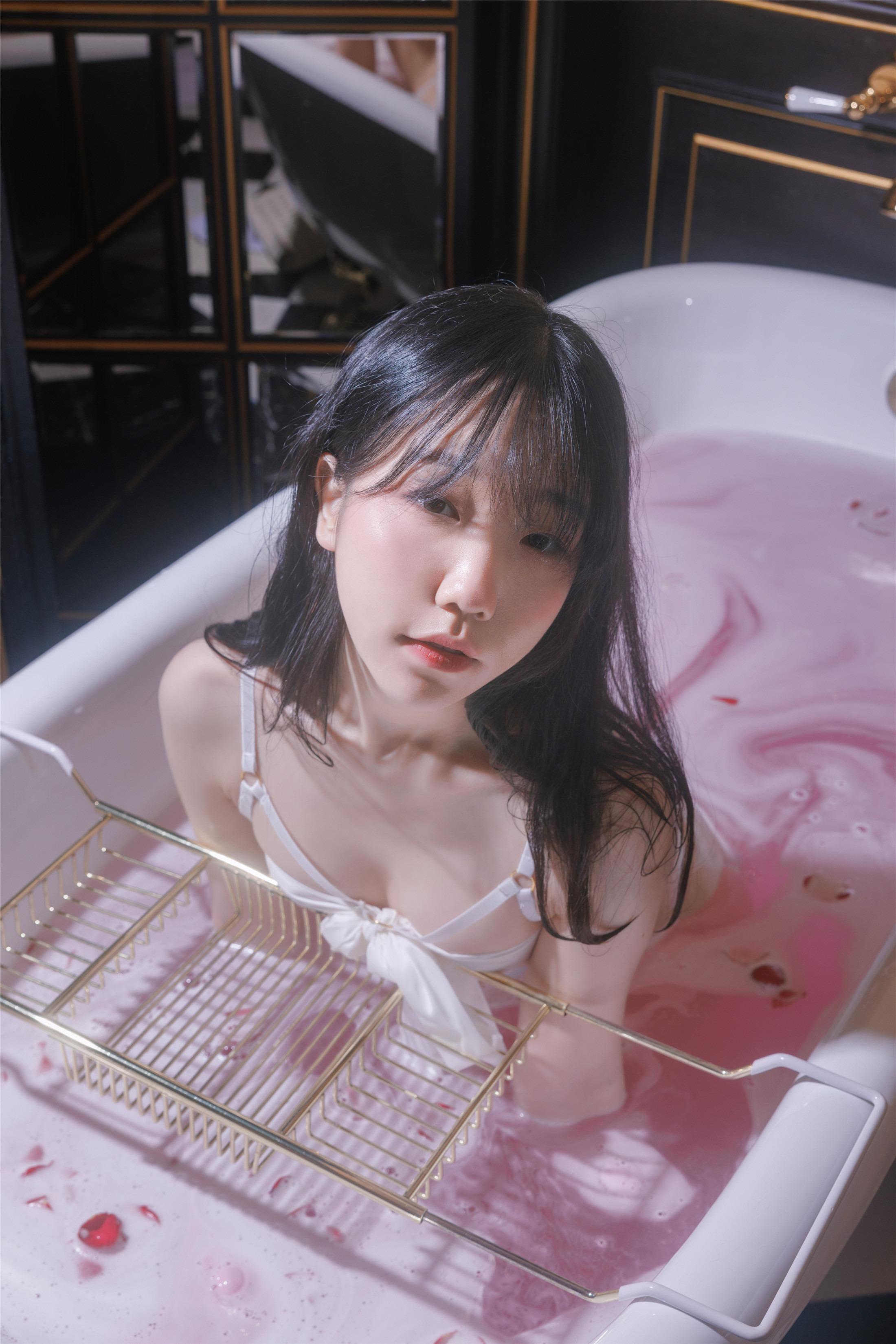 [SWEETBOX] Yeri-36.5 ℃ 01 53P