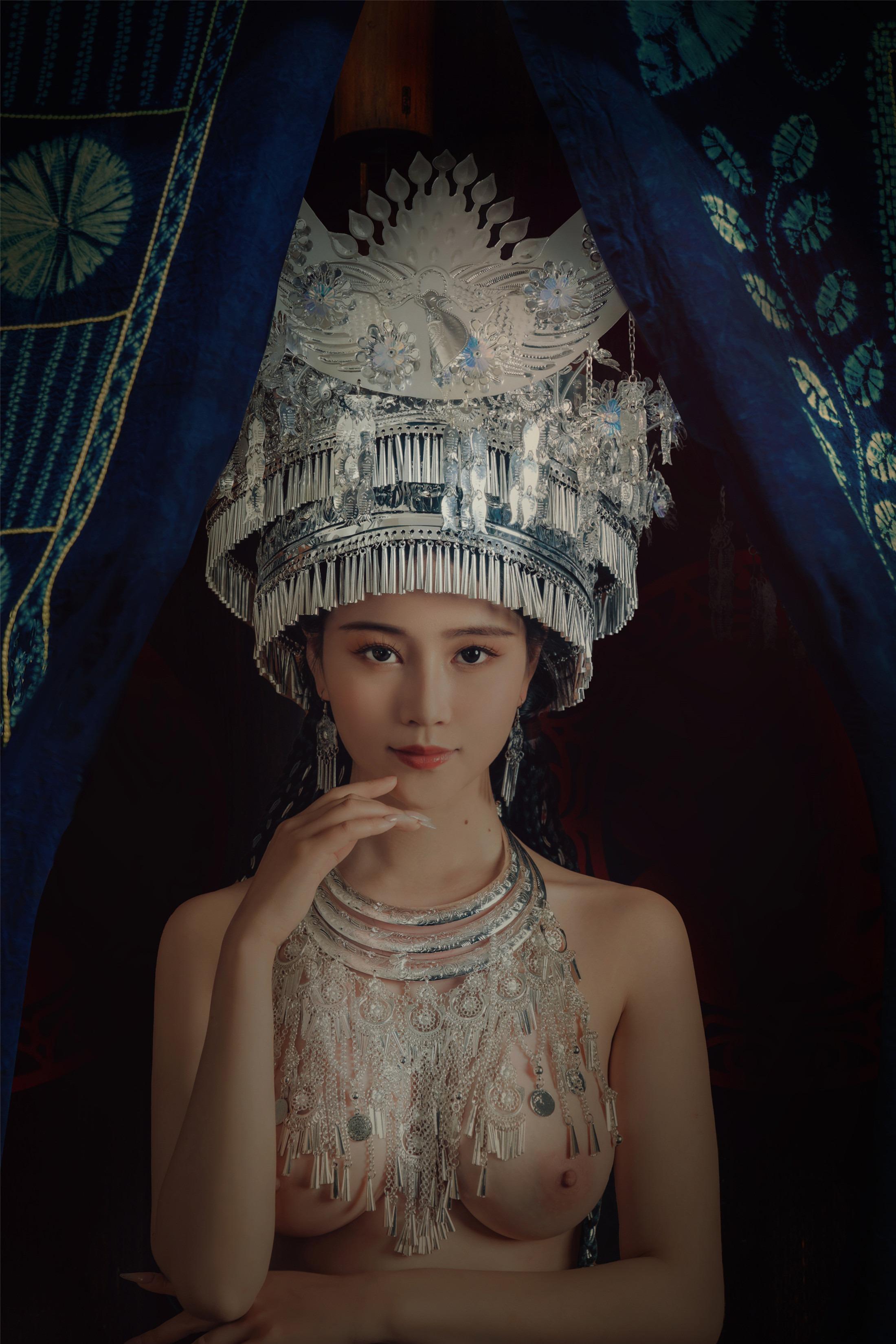 Nian Nian - Miao Border Girl 50P