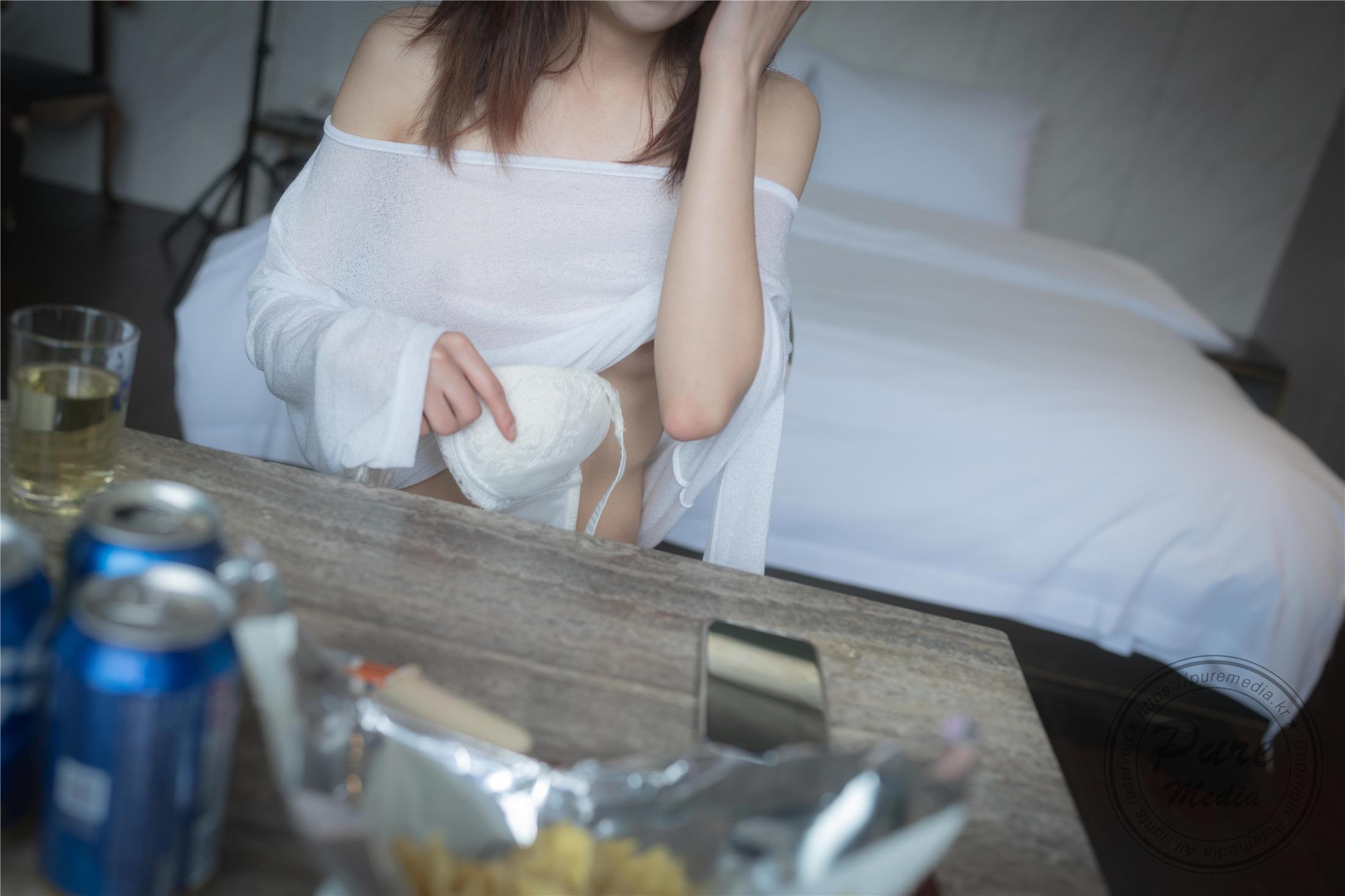 Pure Media Vol.245 Hina Gravure 185P