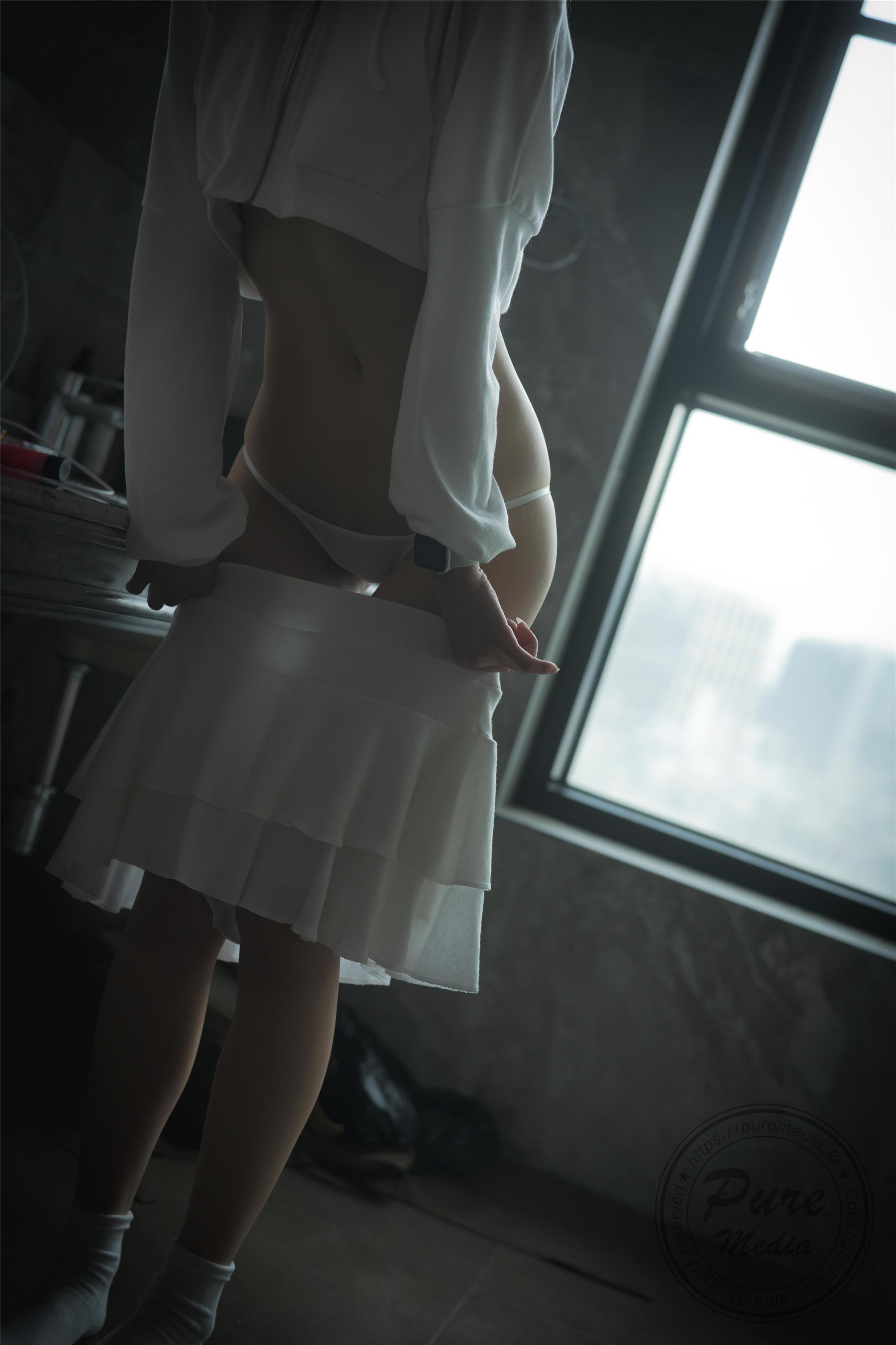 Pure Media Vol.245 Hina Pure Gradoll 185P
