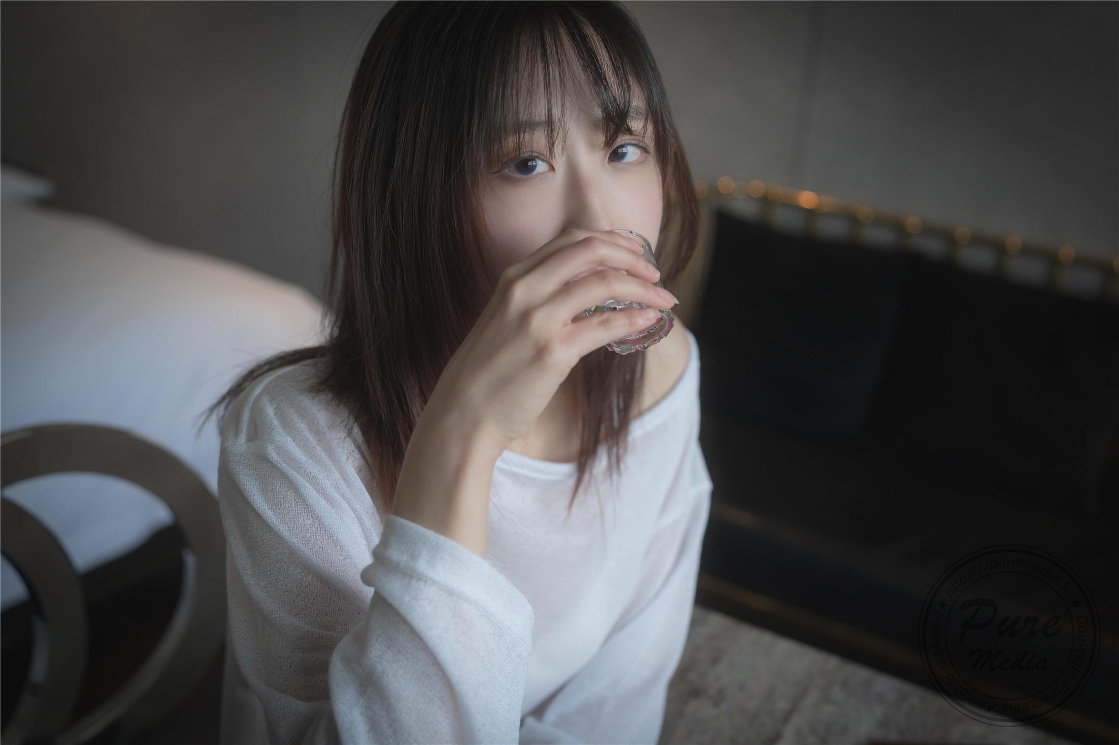 Pure Media Vol.245 Hina Gravure 185P
