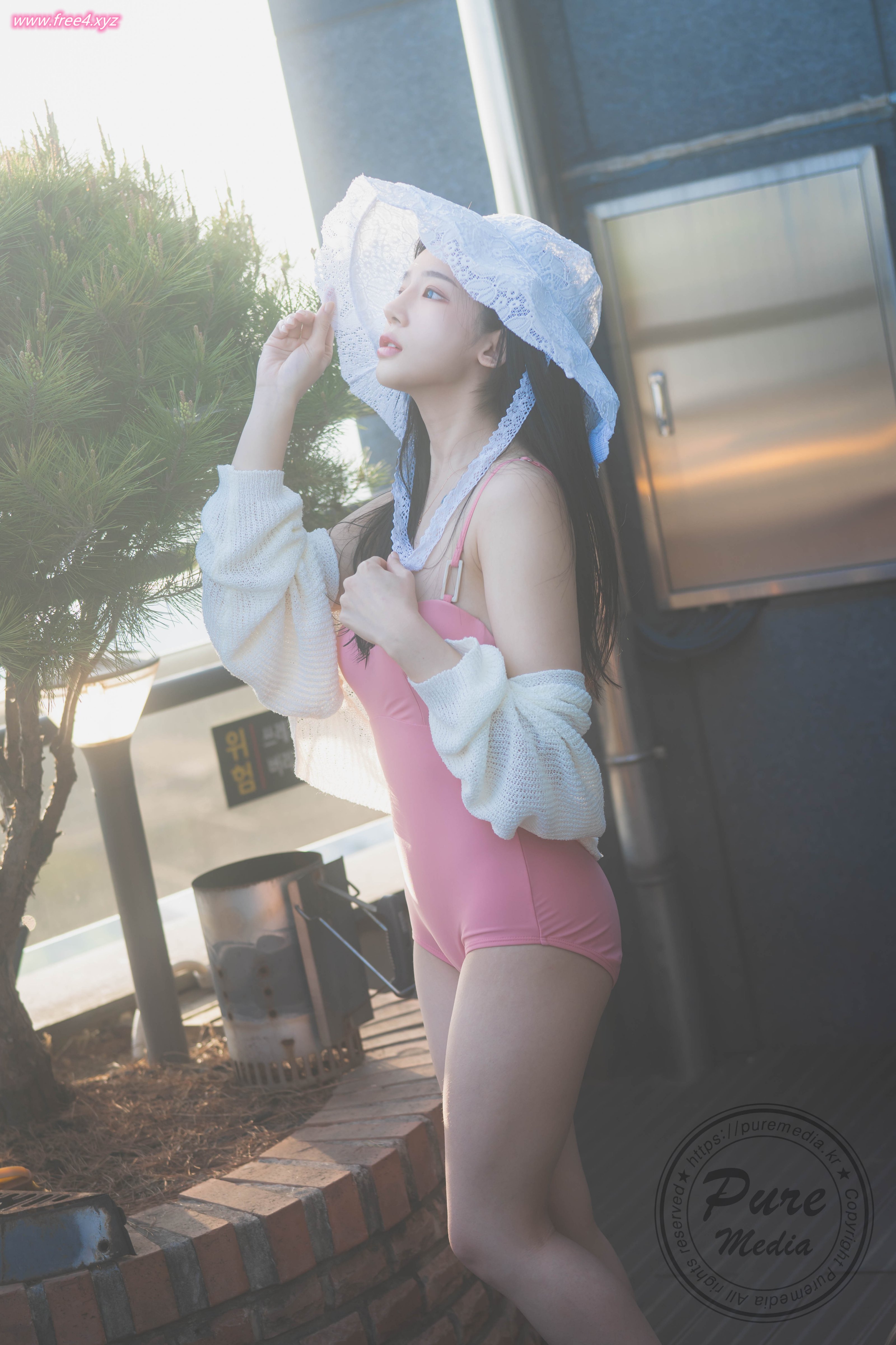 Pure Media] Vol.239 葉哈 (예하) - 泳池別墅 Sxx 假期
