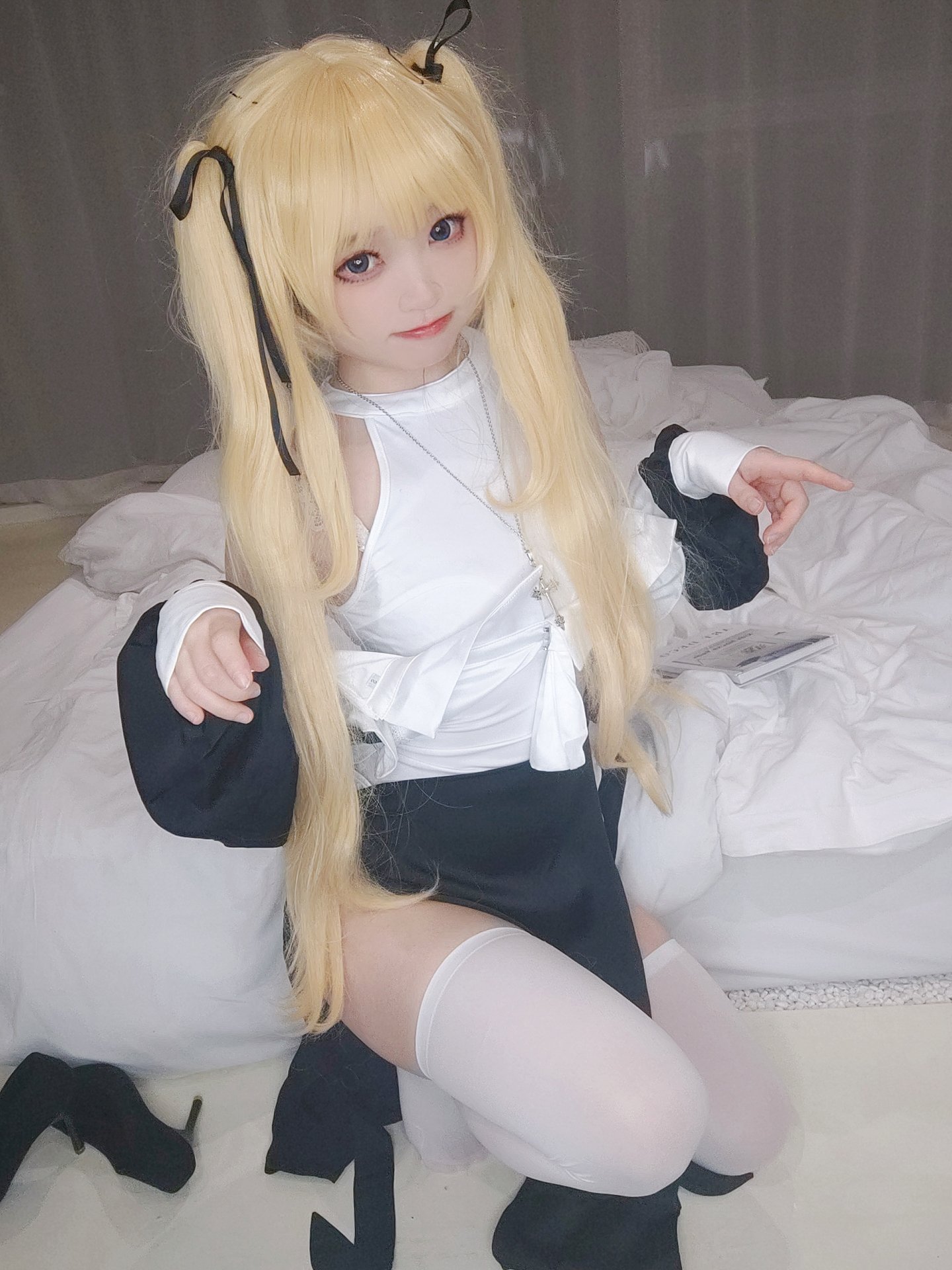 Bộ ảnh Kanzawa Eiri No.009 Eriri nữ tu selfie 155P