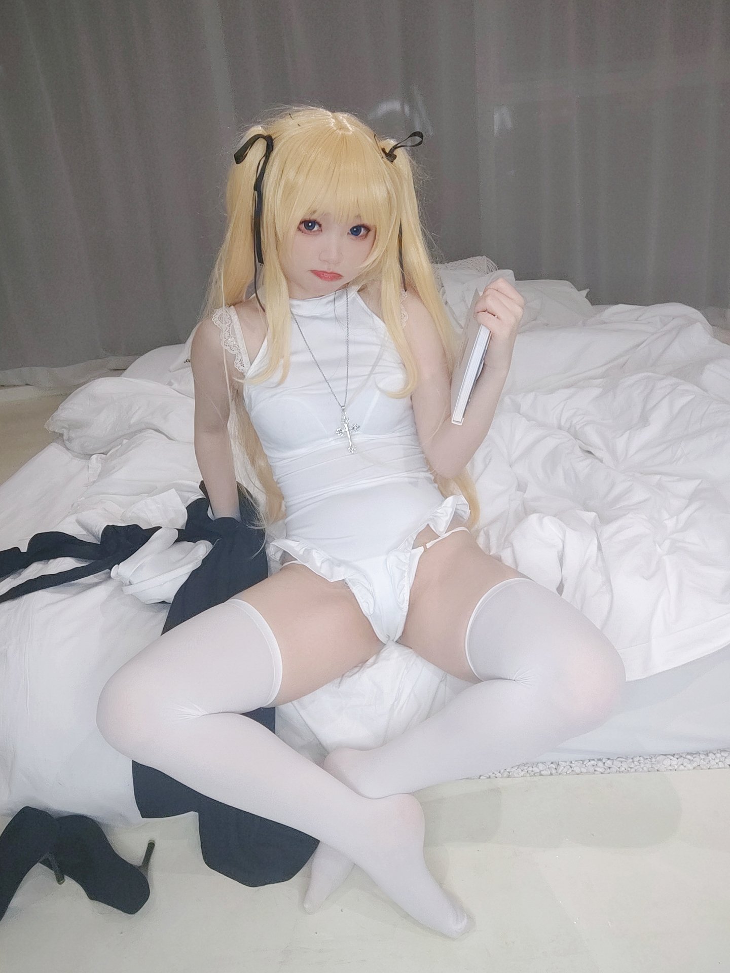 Bộ ảnh Kanzawa Eiri No.009 Eriri nữ tu selfie 155P