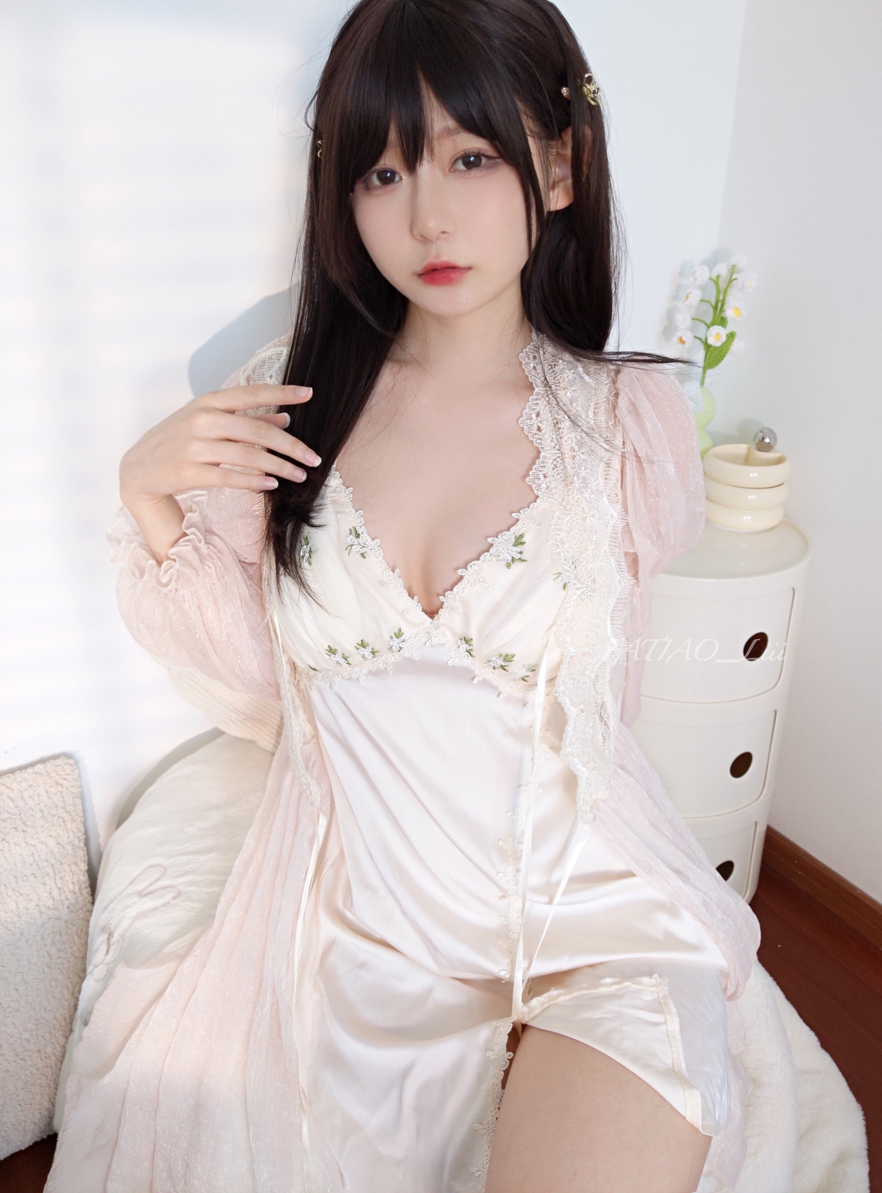 Mi Zhi Dai Li (Wind-up Girl) 2023 May Fantia Member Subscription Collection