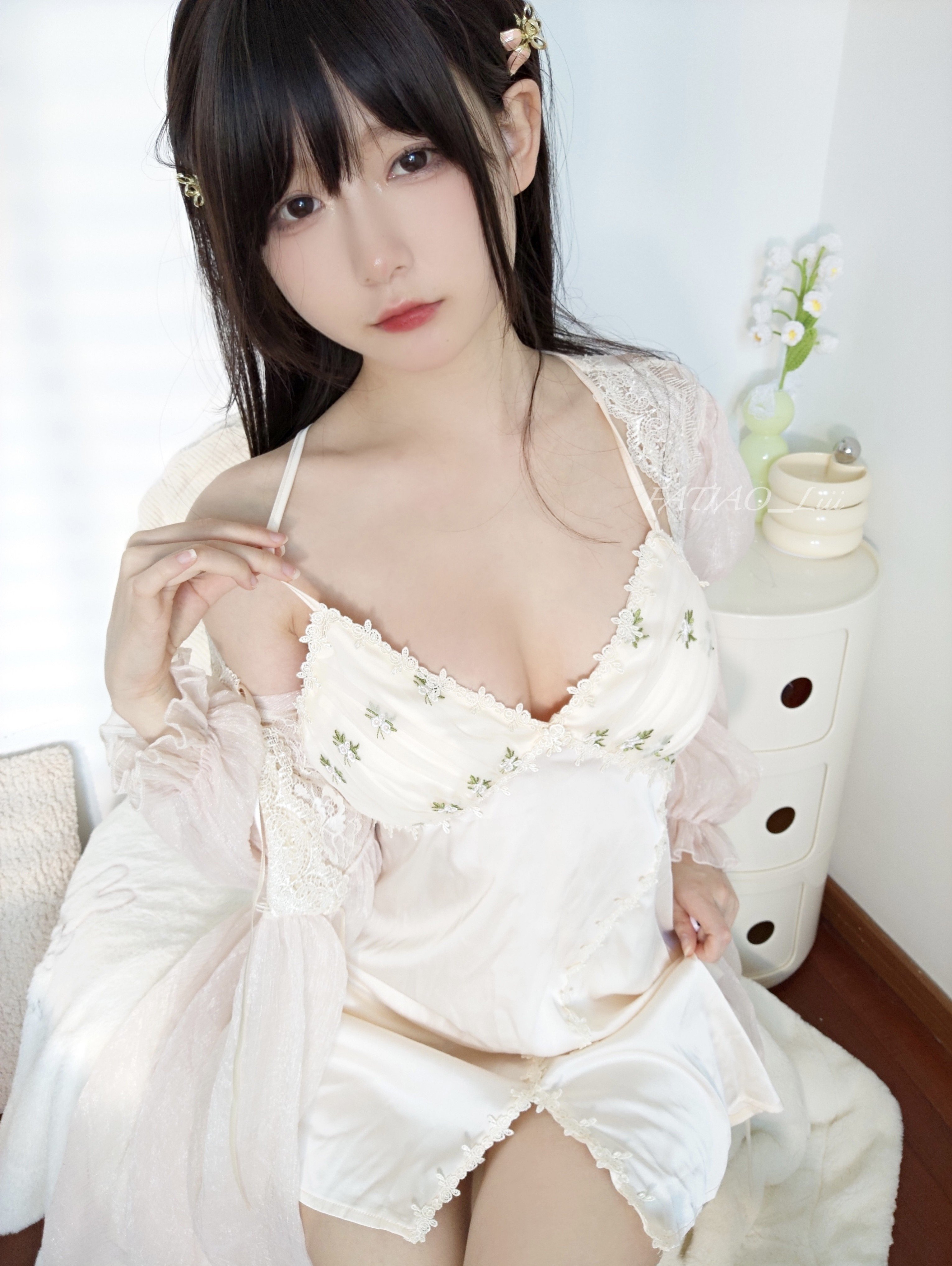 Mi Zhi Dai Li (Wind-up Girl) 2023 May Fantia Member Subscription Collection