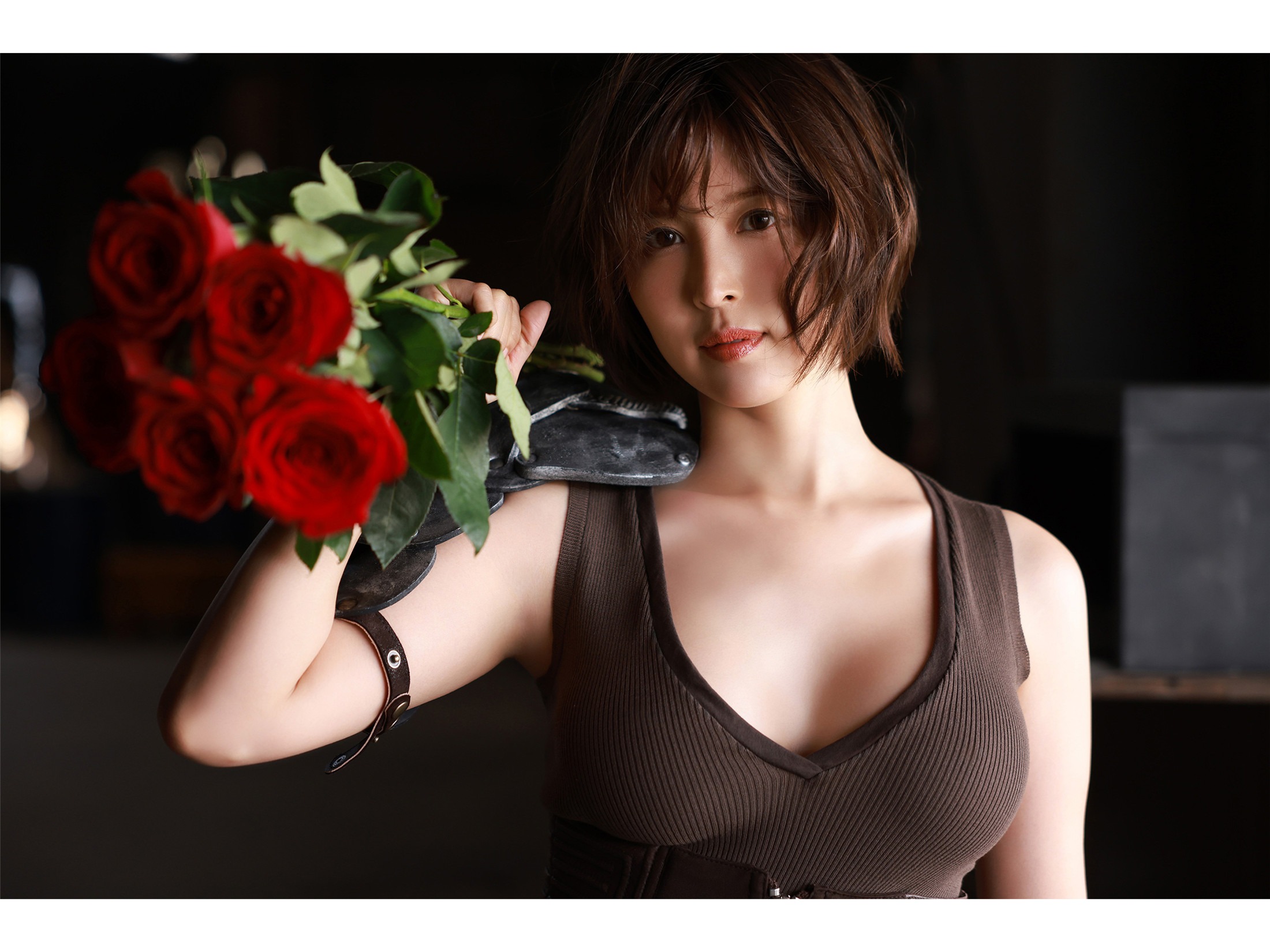 8woman ラストダンス 裸女神∞景 写真集 108P