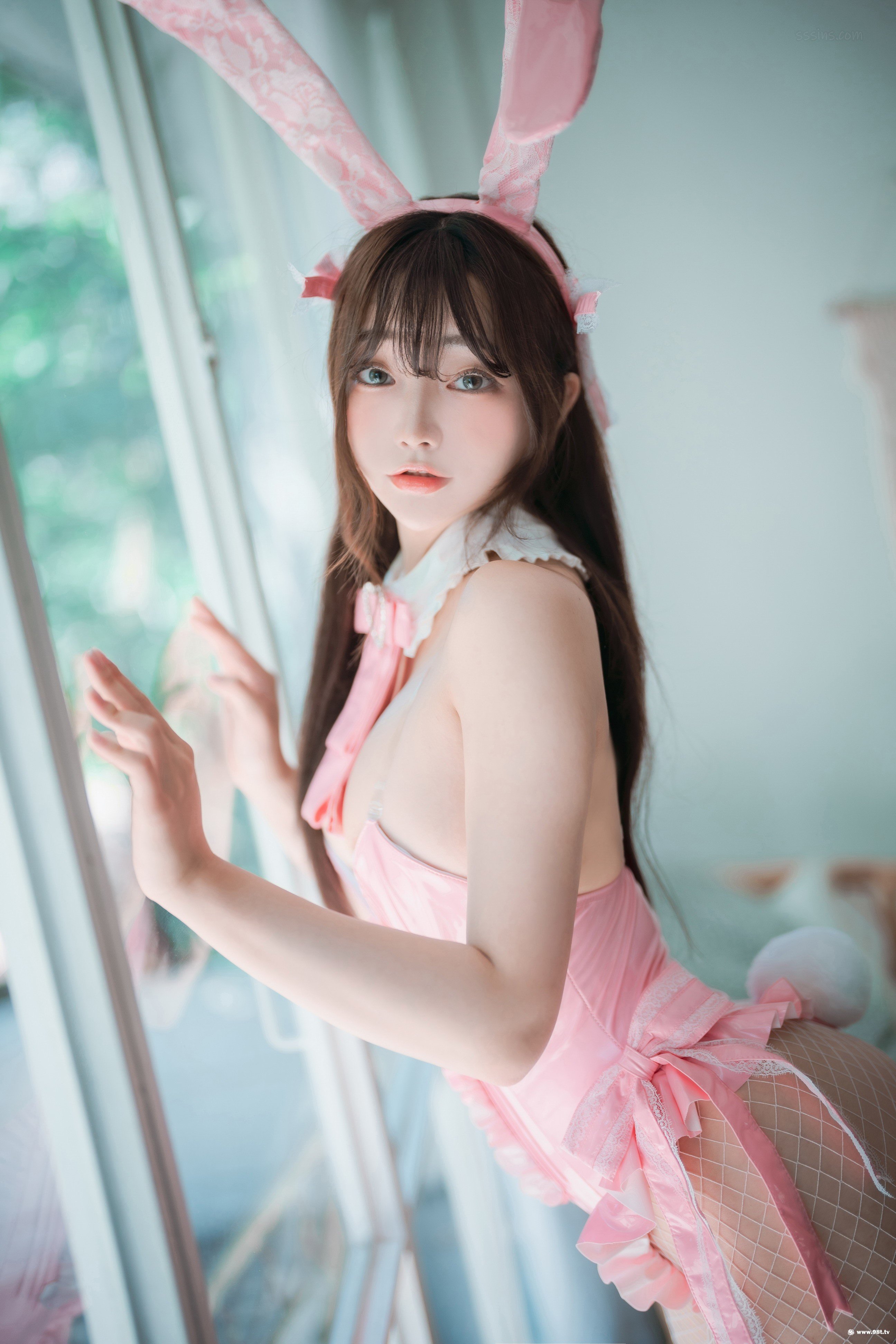 NewBom NO.004 [DJAWA] The Year of the Pink Bunny (+S.Ver) [72P]