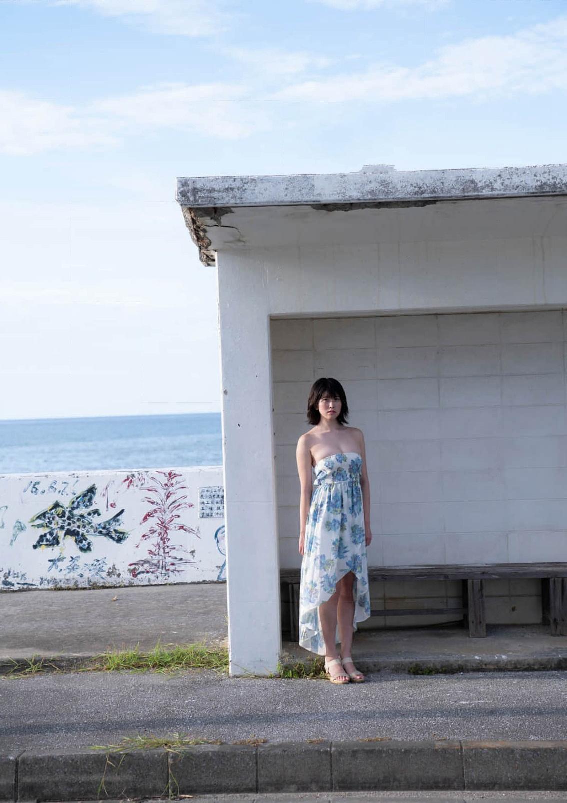 明日見未来1st写真集『あすみみ図鑑』118P