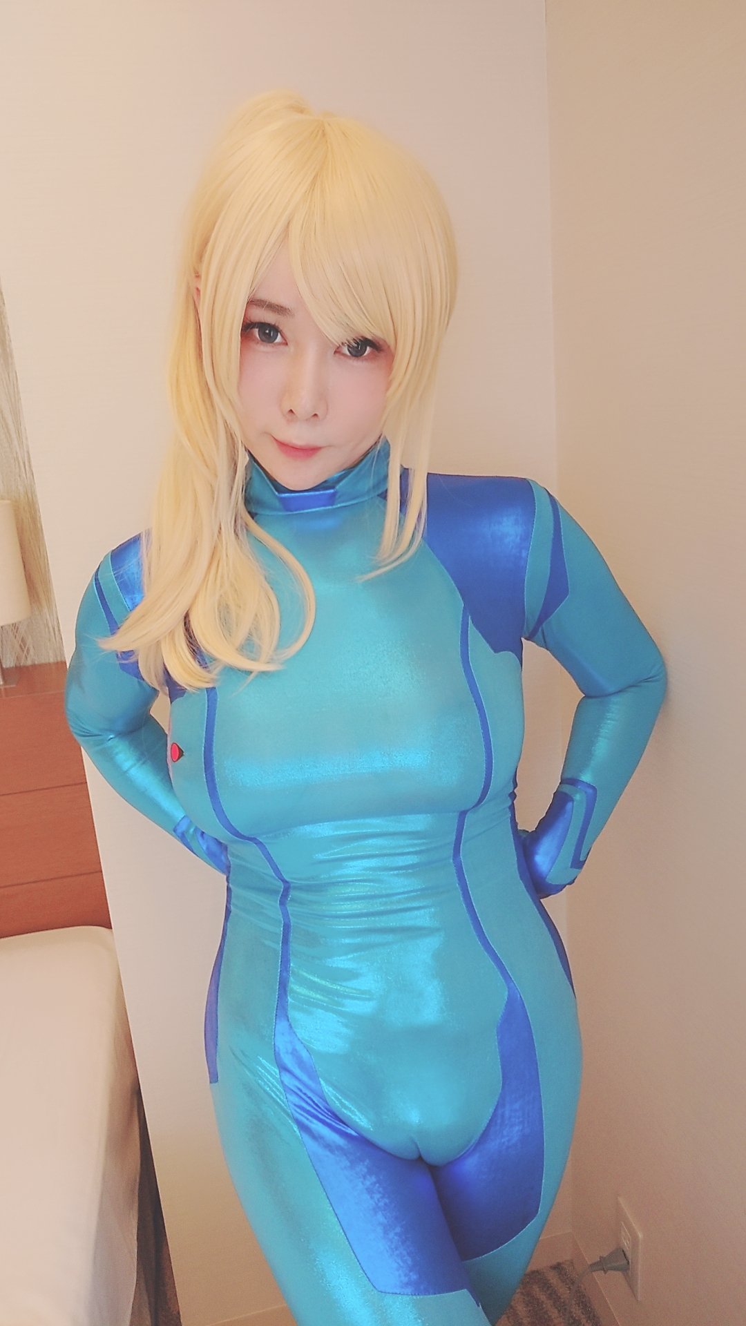 Với bộ đồ Zero Suit ôm sát, nó rò rỉ hoàn toàn, ô na ♡