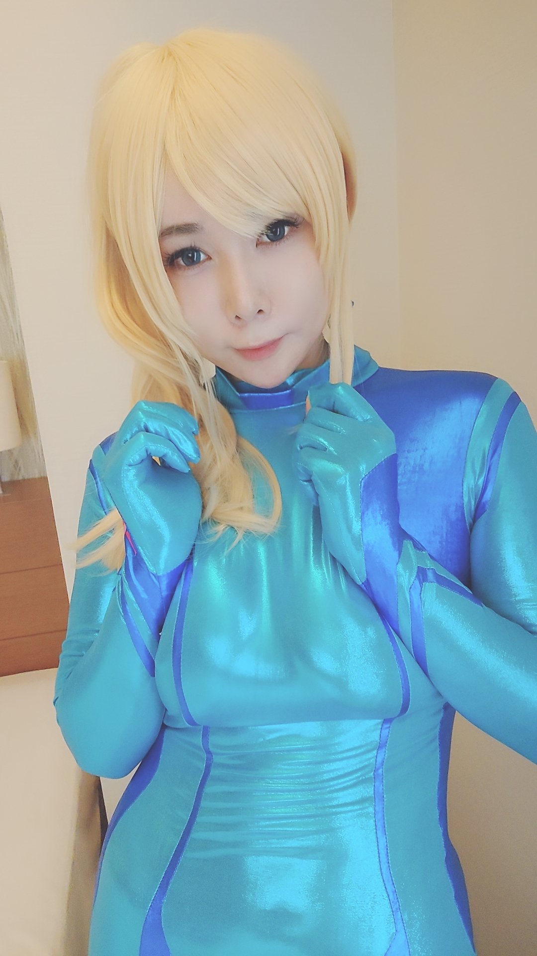 Với bộ đồ Zero Suit ôm sát, nó rò rỉ hoàn toàn, ô na ♡