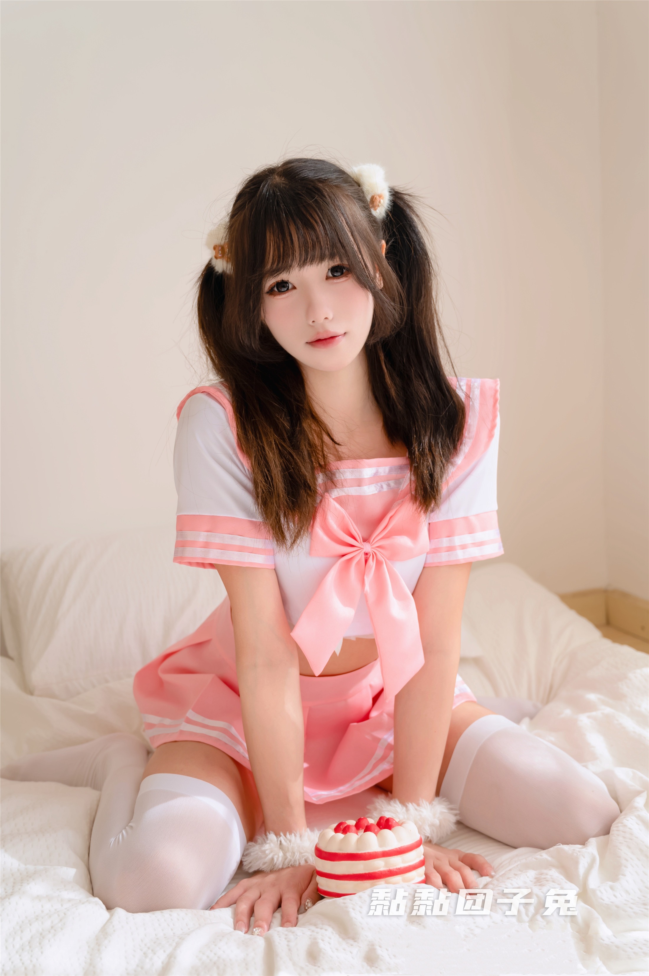 黏黏團子兔 - JK女僕 60P