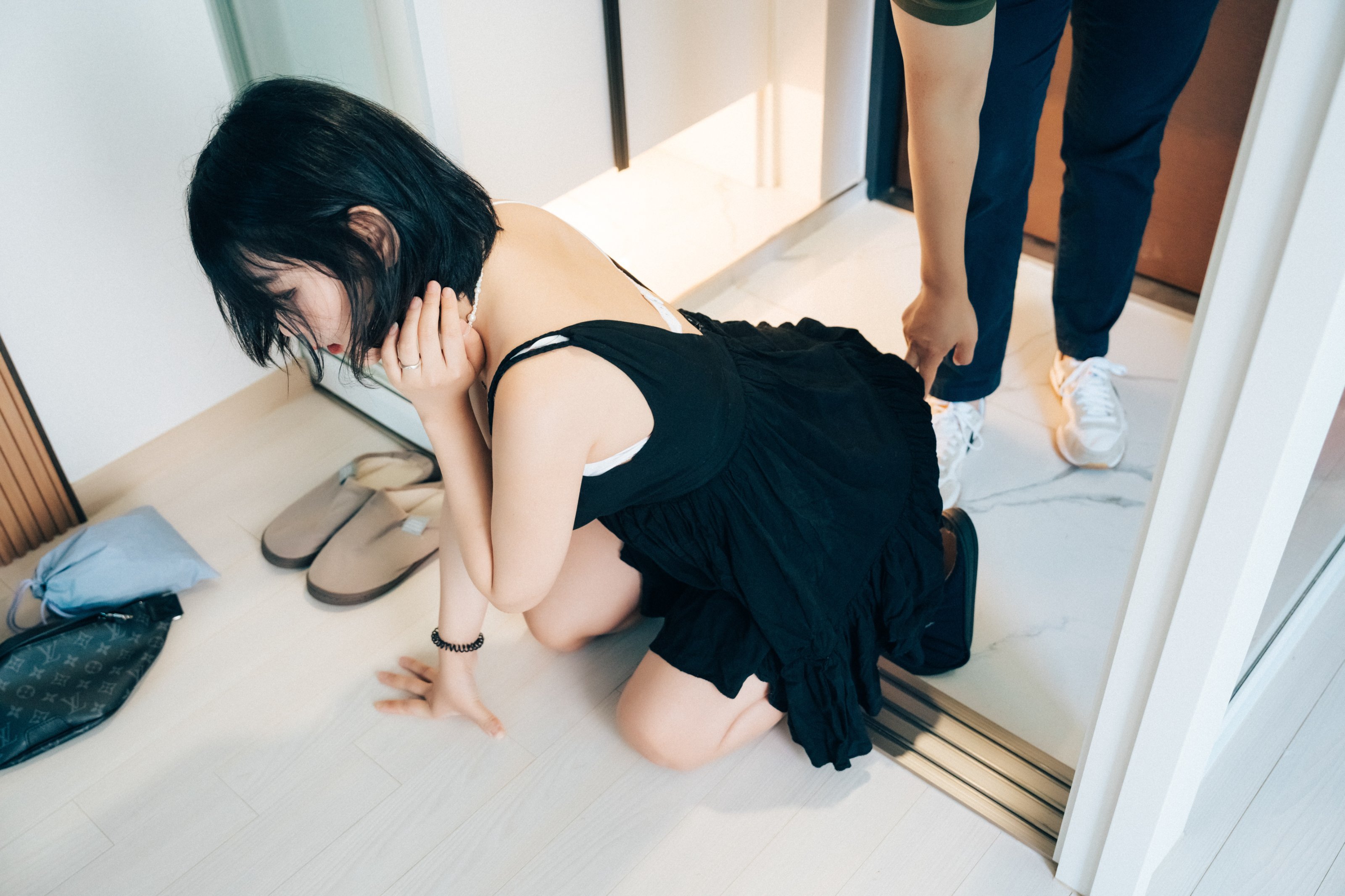 Loozy] Zia (Ji-a) - Với Người Giao Hàng