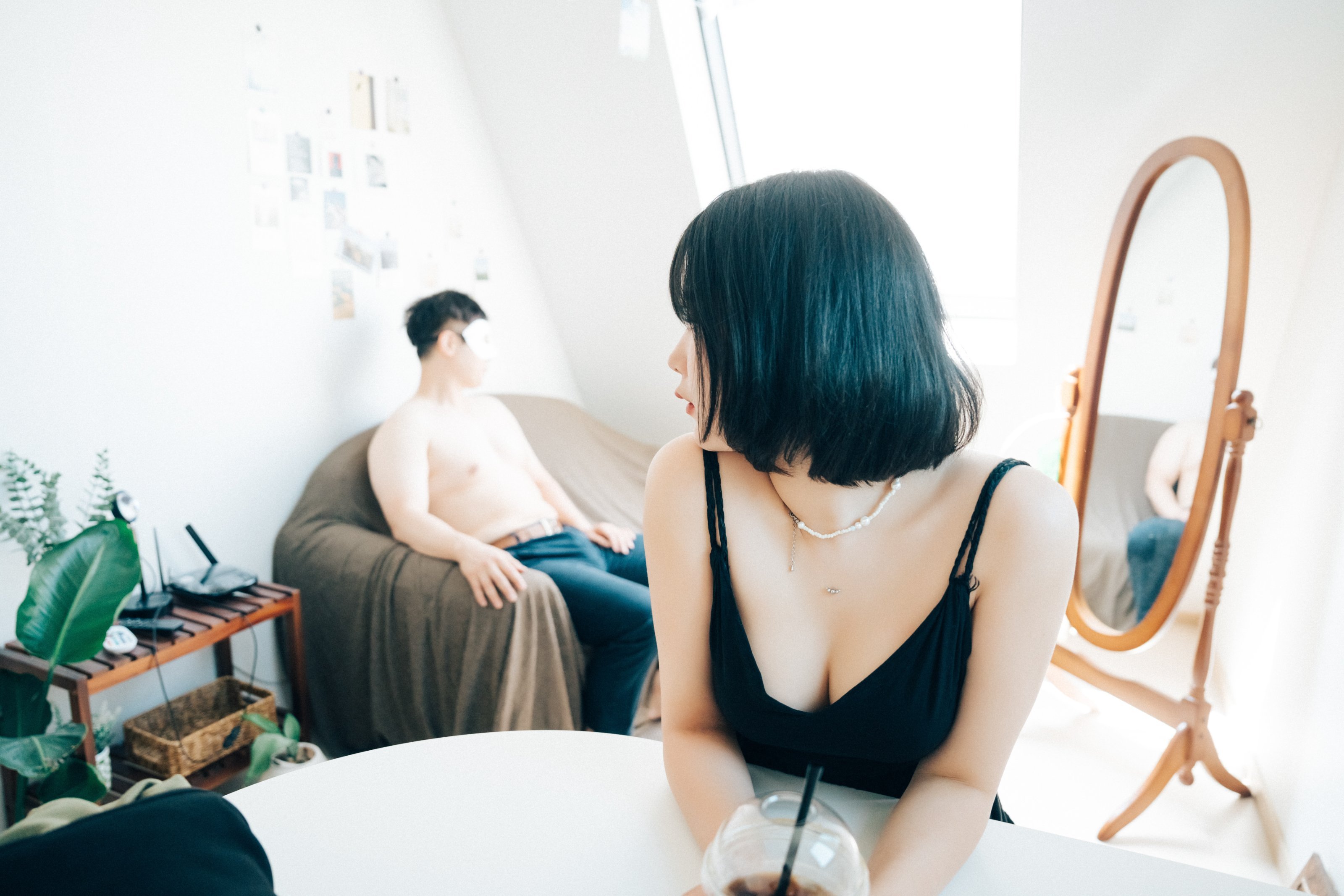 Loozy] เซีย - กับชายส่งของ