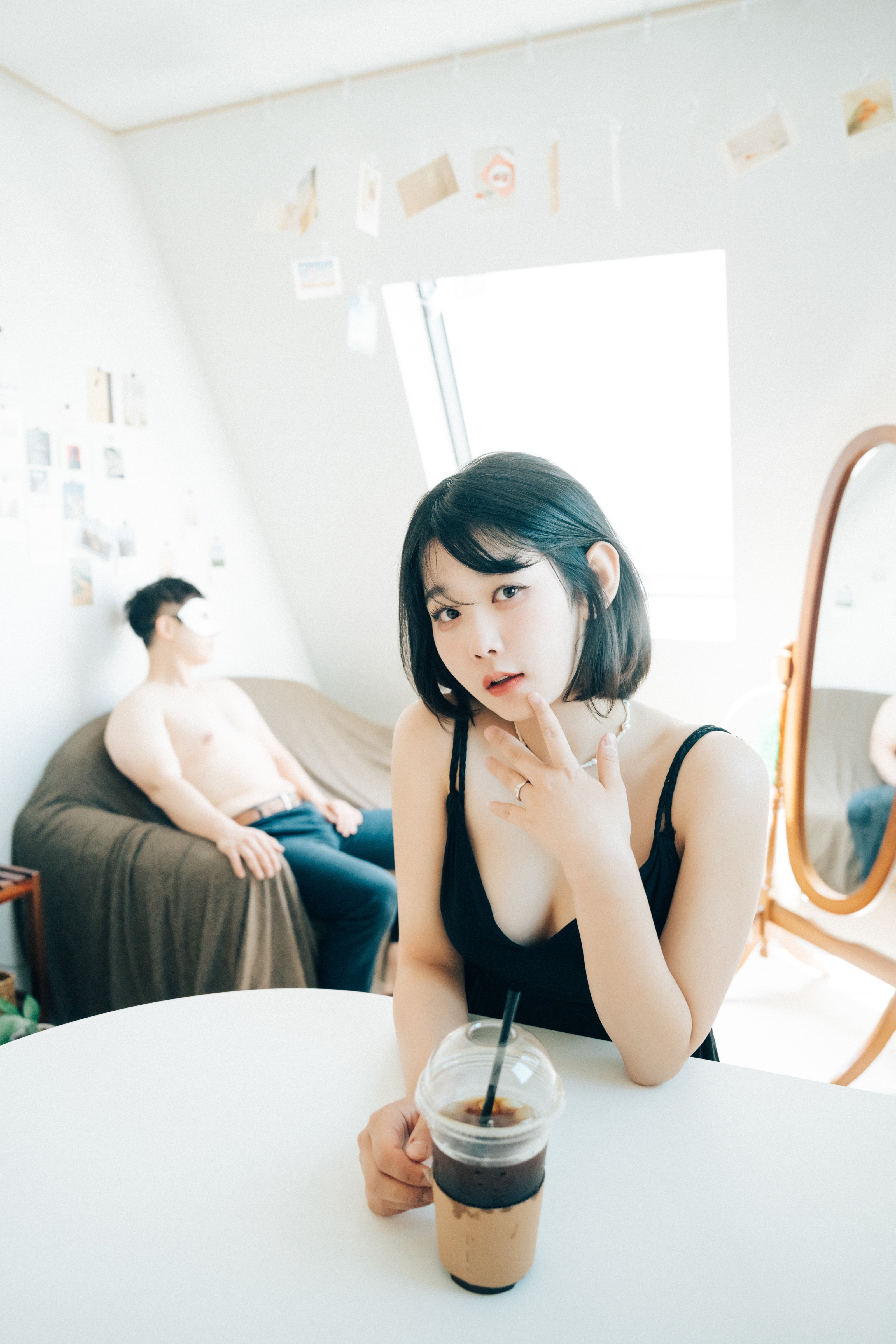 Loozy] เซีย - กับชายส่งของ