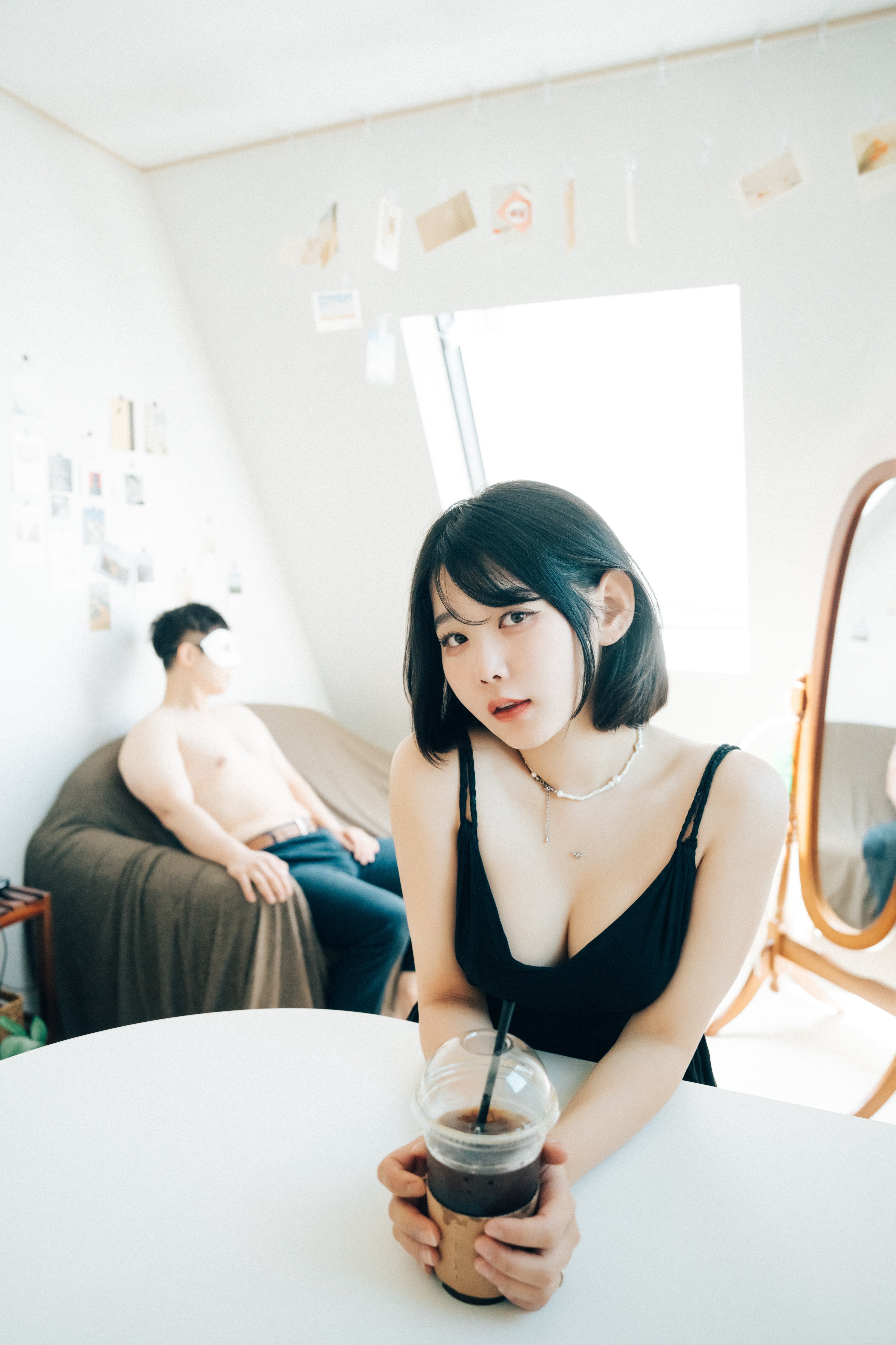 Loozy] เซีย - กับชายส่งของ