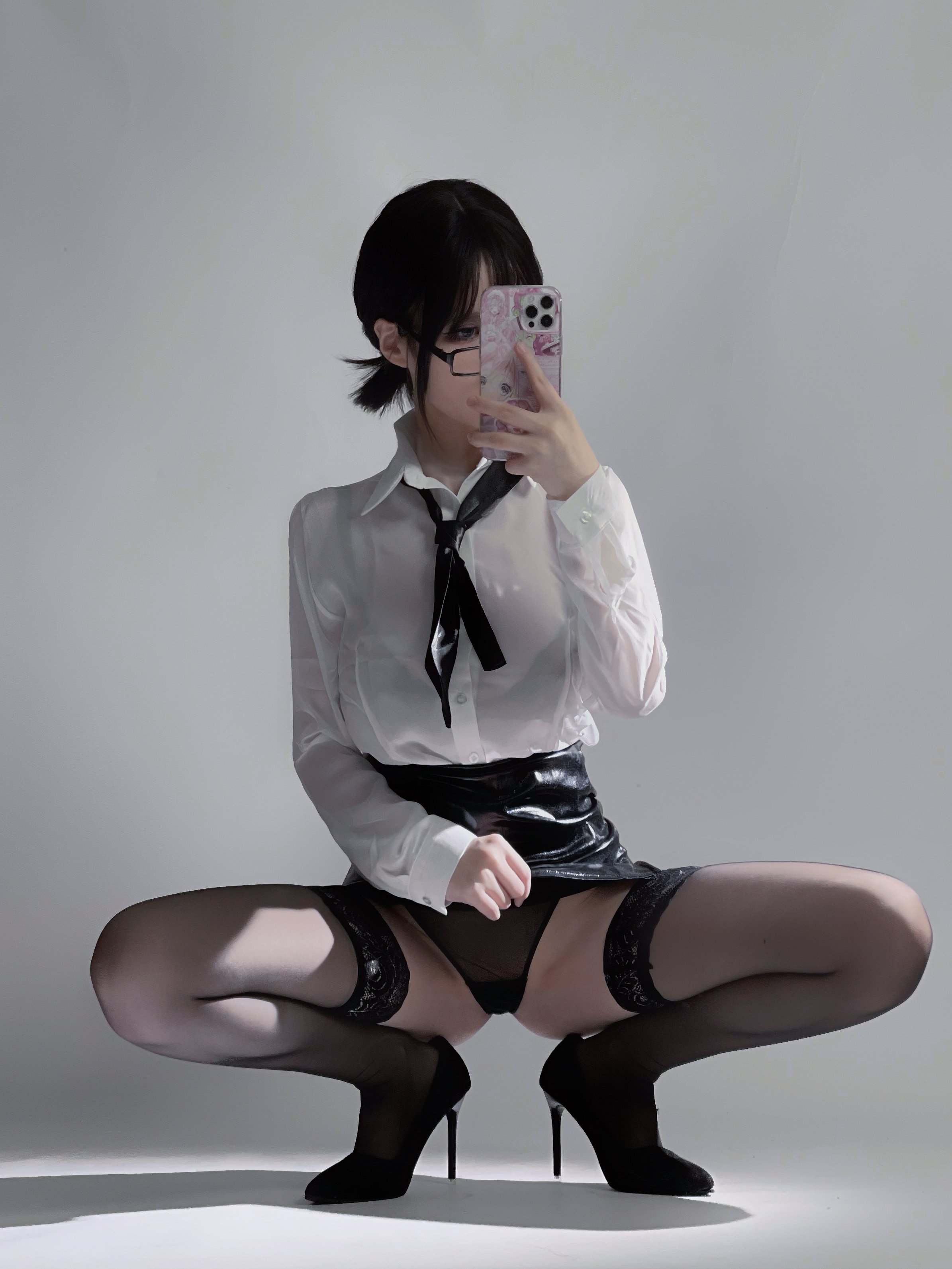 幼爱youmeko - 黑丝眼镜OL