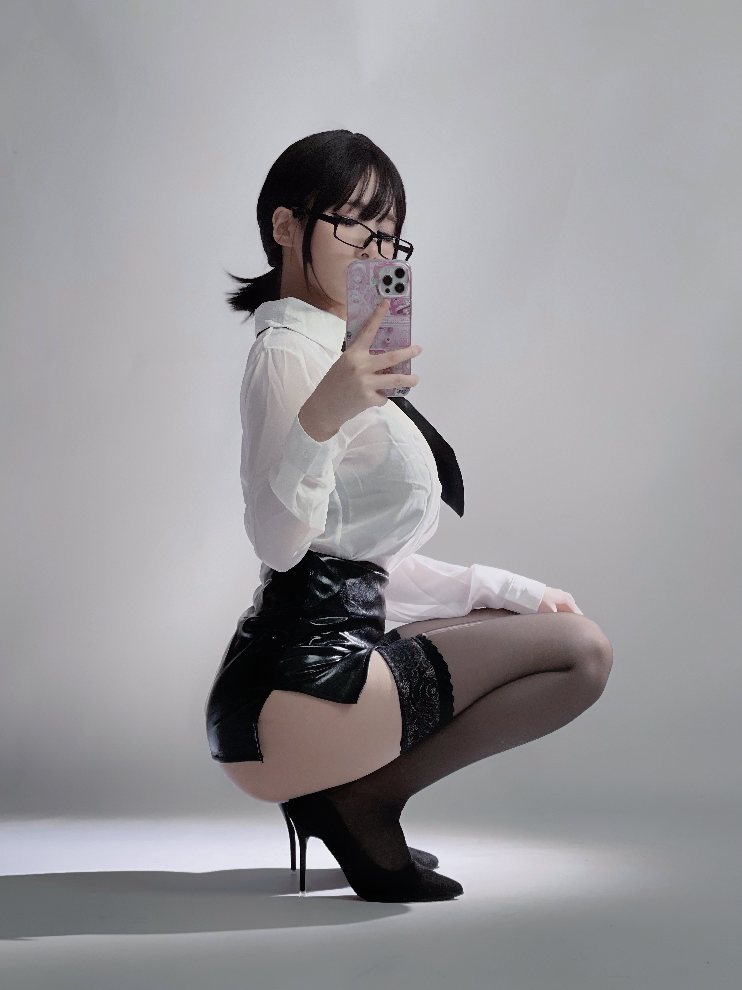 幼爱youmeko - 黑丝眼镜OL