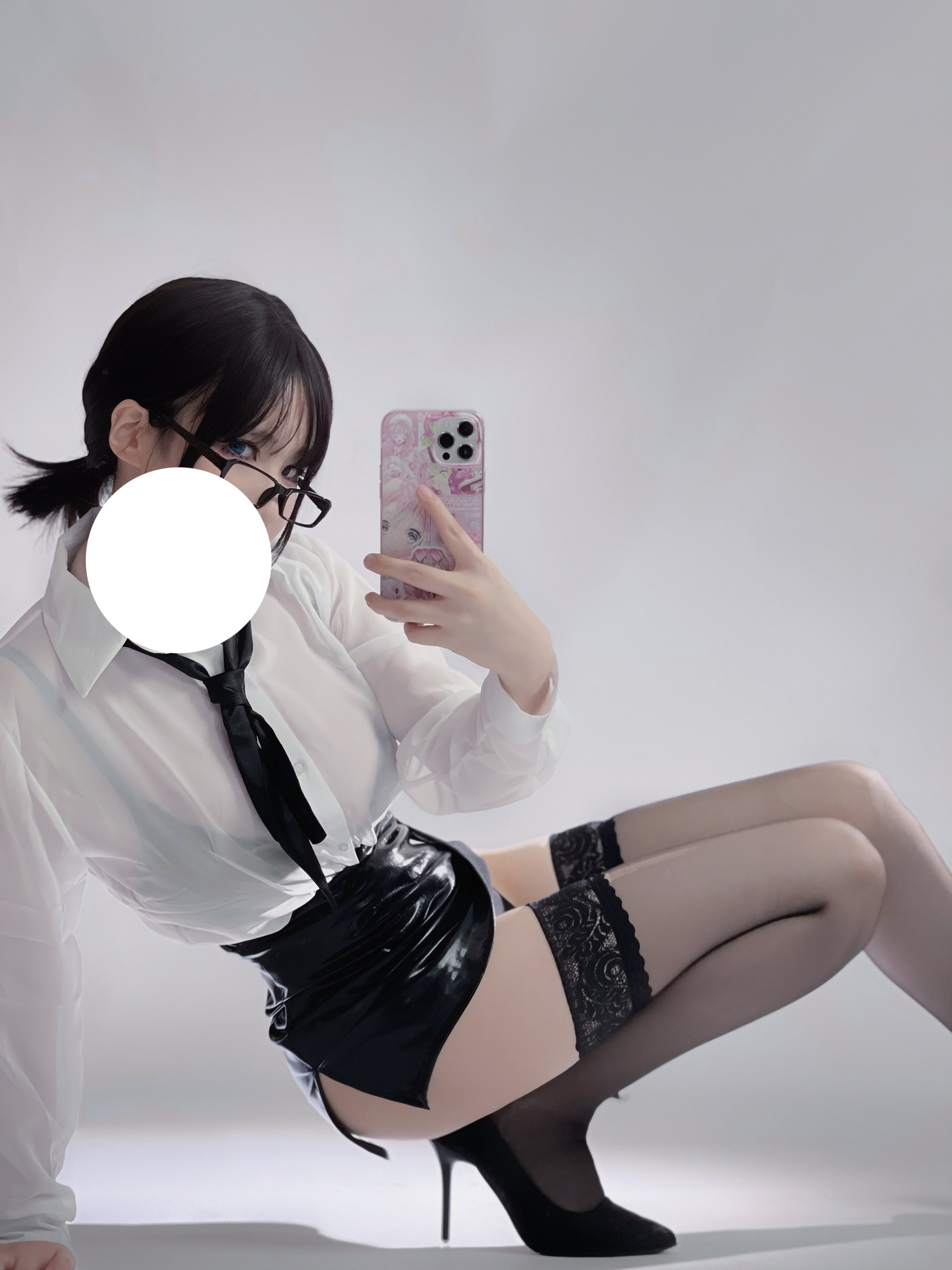 幼爱youmeko - 黑丝眼镜OL