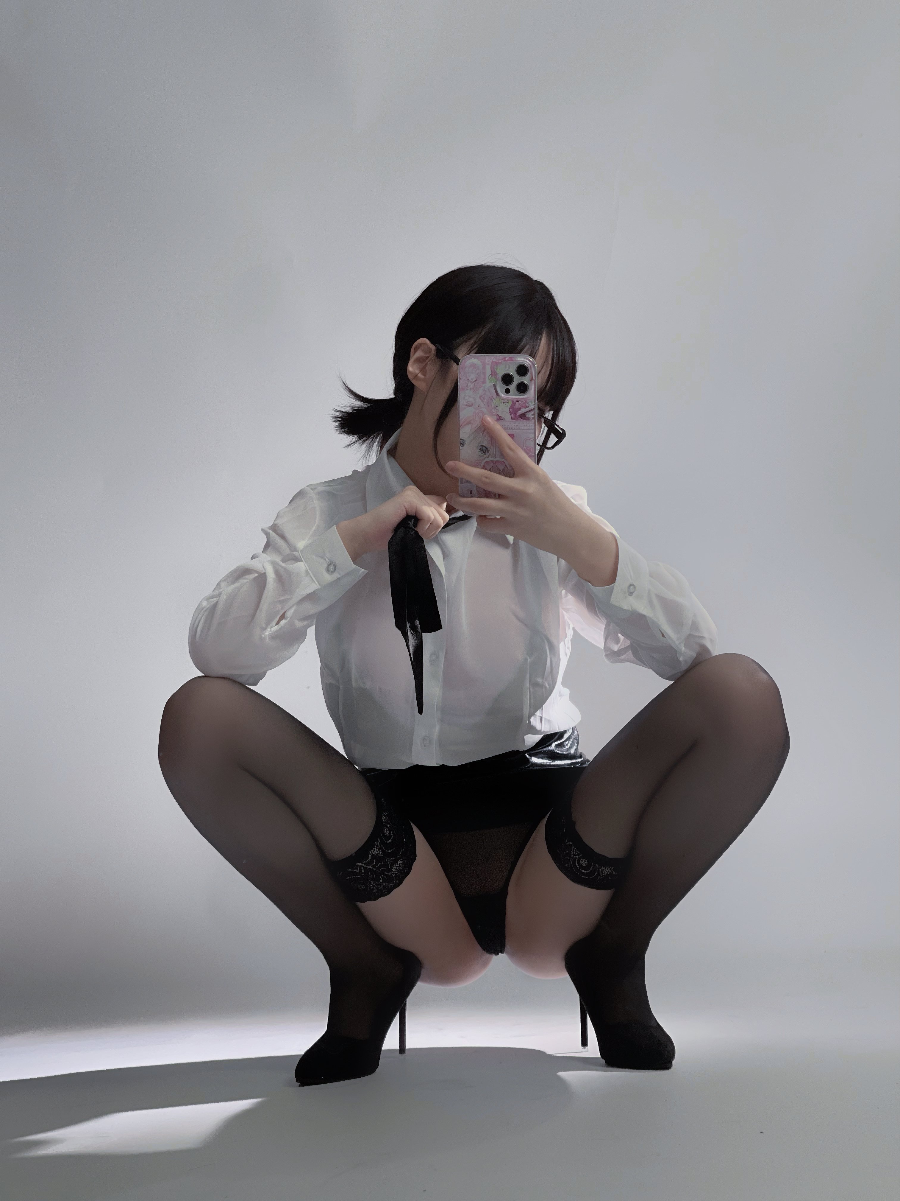 幼爱youmeko - 黑丝眼镜OL
