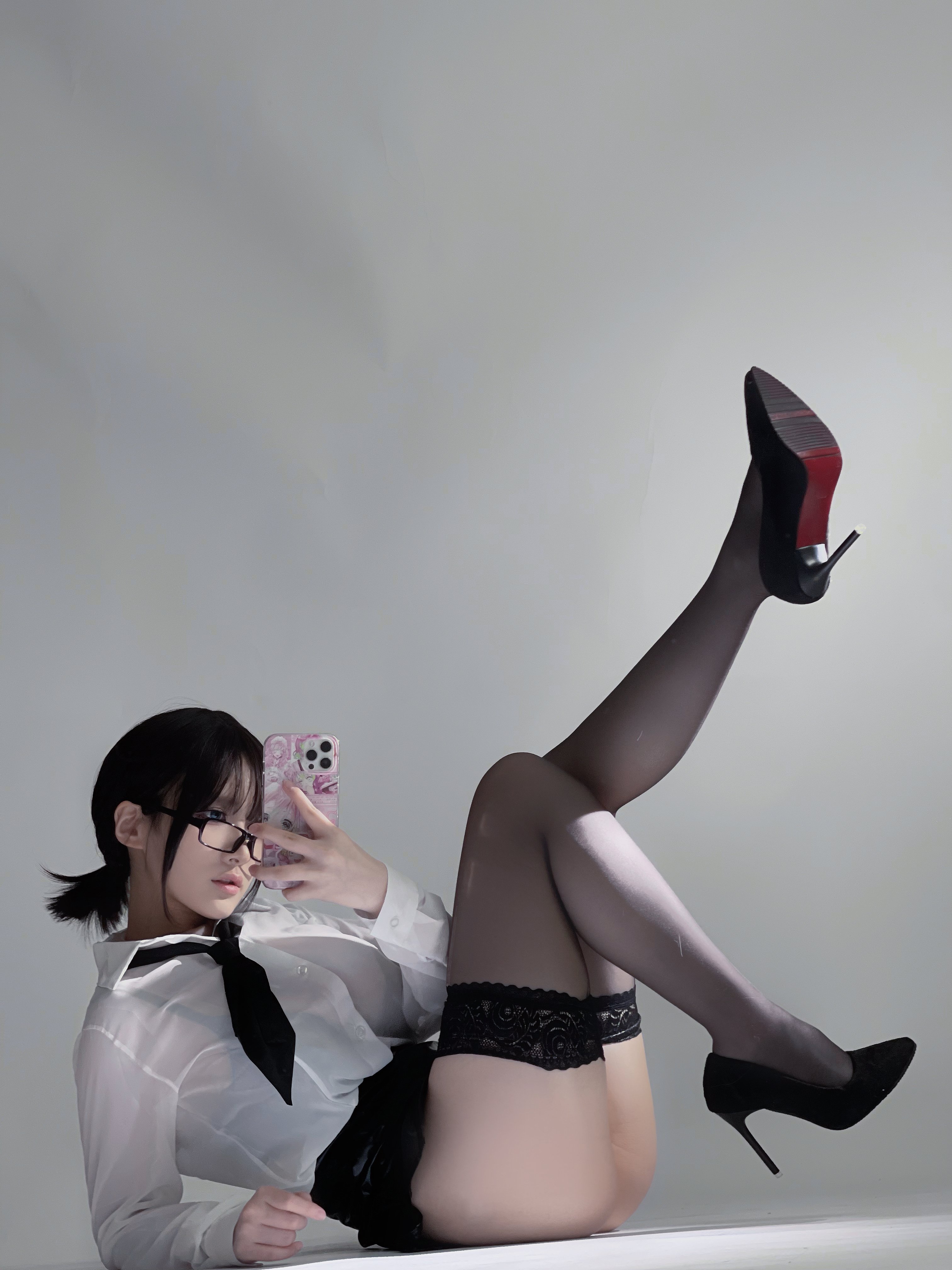 幼爱youmeko - 黑丝眼镜OL