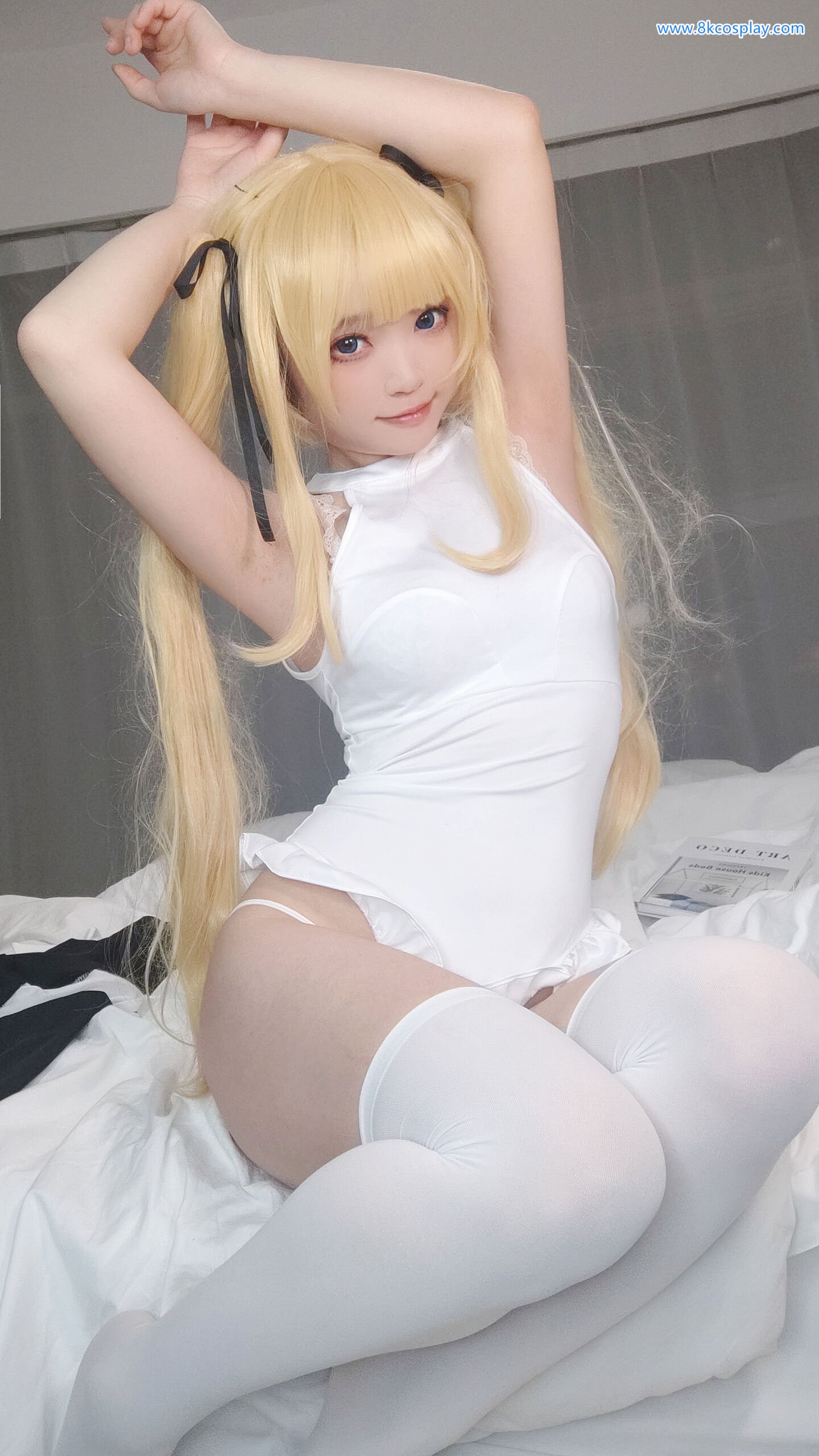 Kanzawa Eiri 英梨梨 修女セルフィー cosplay