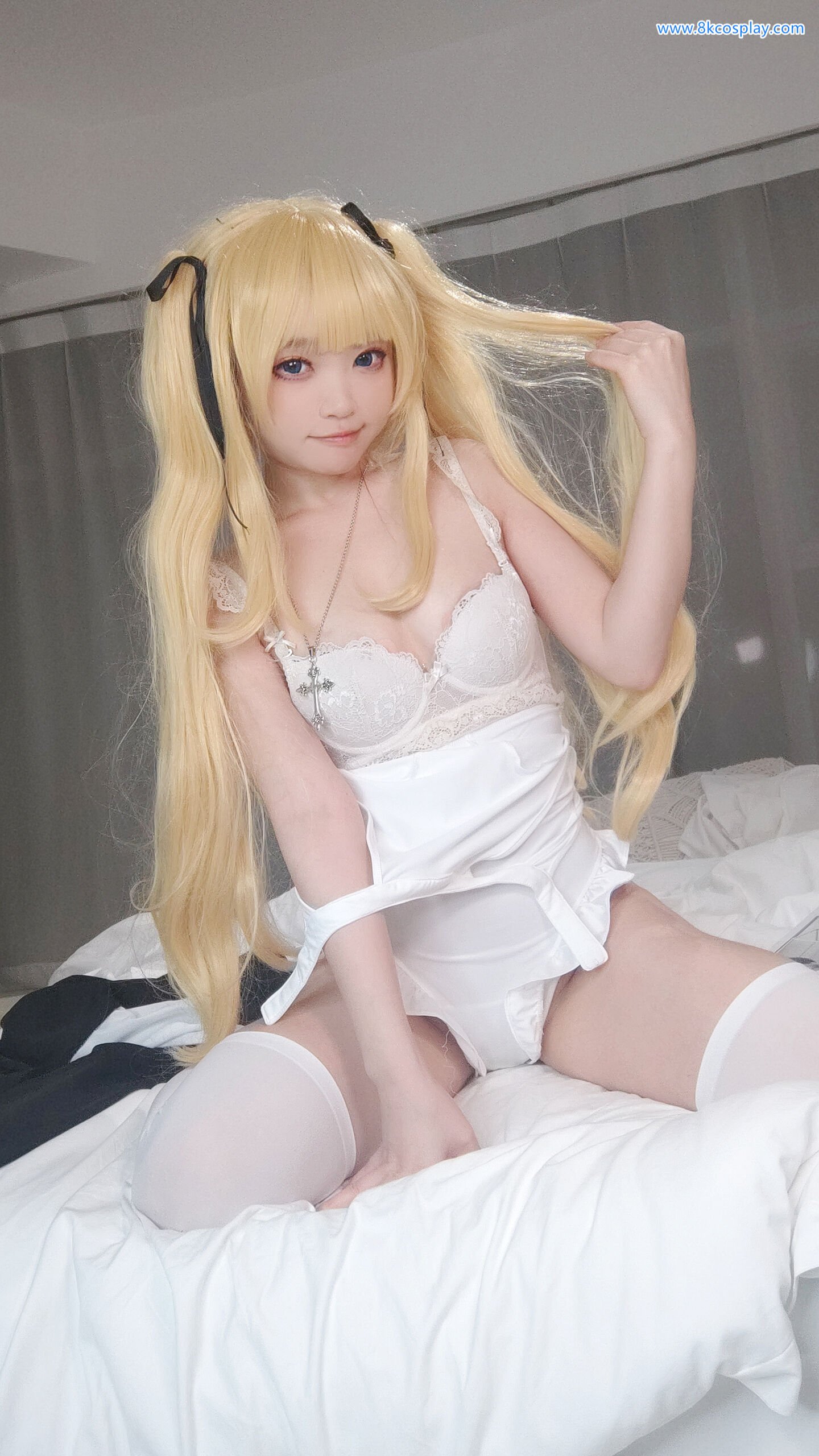 Kanzawa Eiri 英梨梨 修女セルフィー cosplay