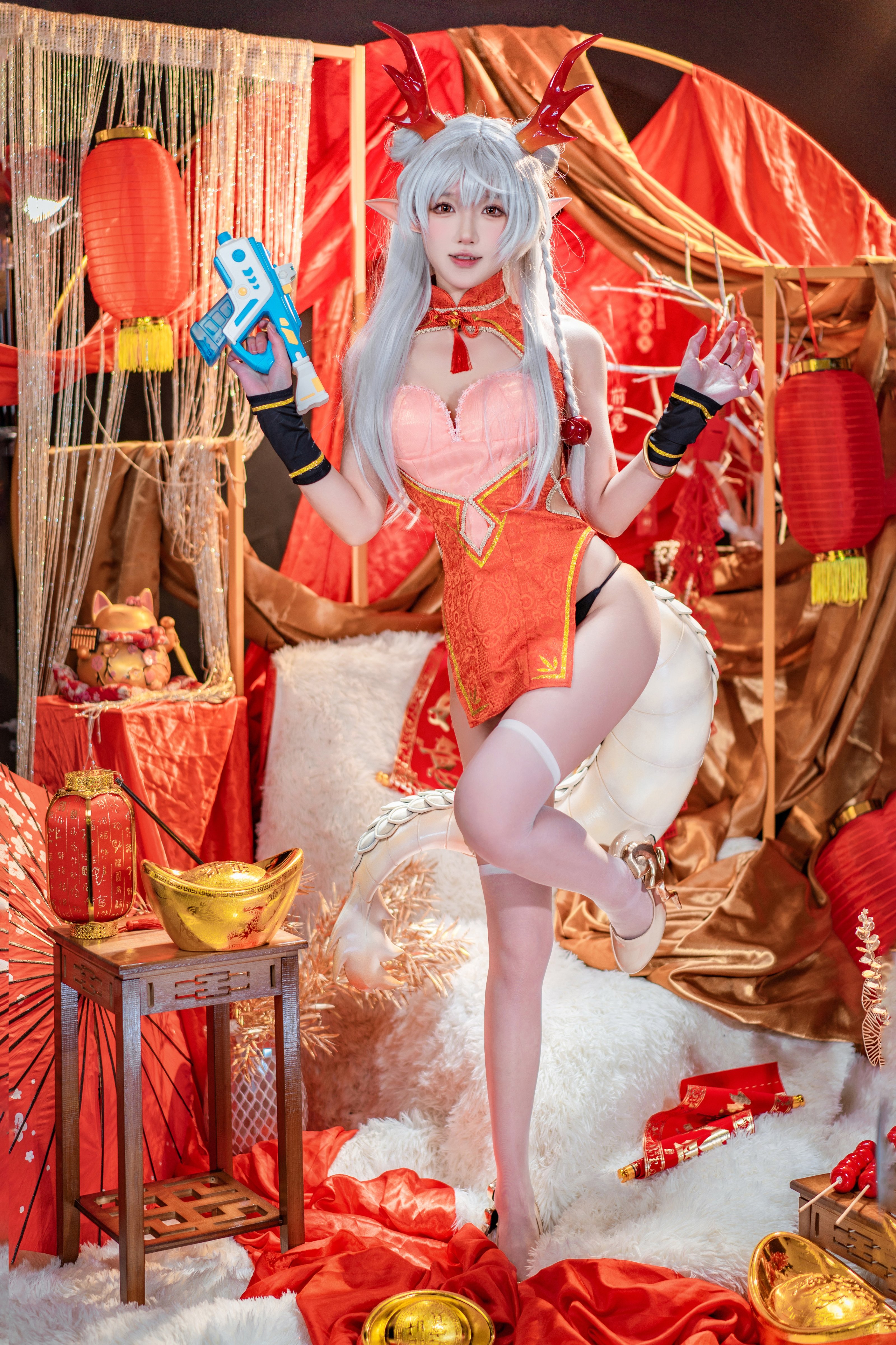 A Bao is also a Bunny Girl] New Year Greeting Picture: Long Mei