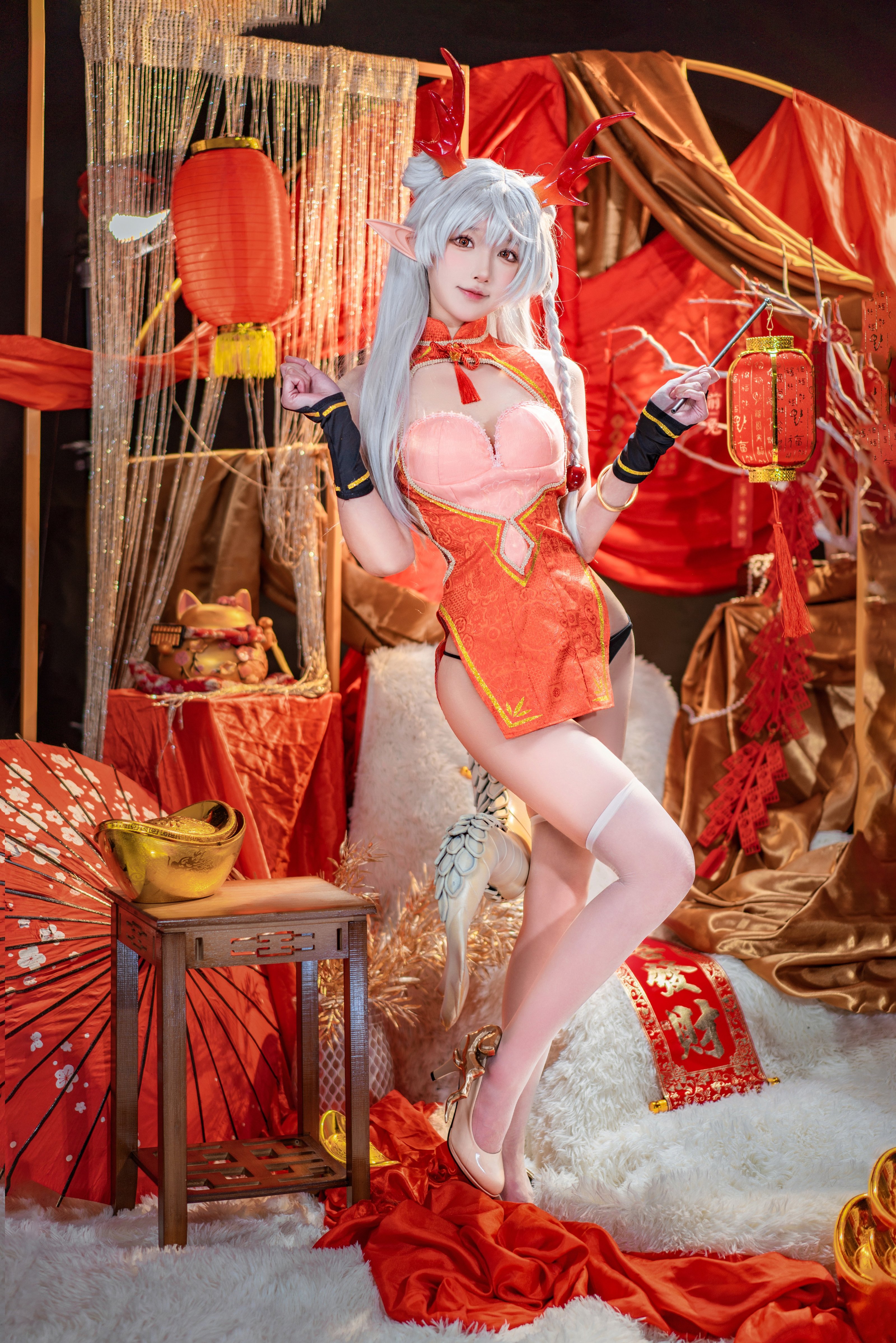 A Bao is also a Bunny Girl] New Year Greeting Picture: Long Mei