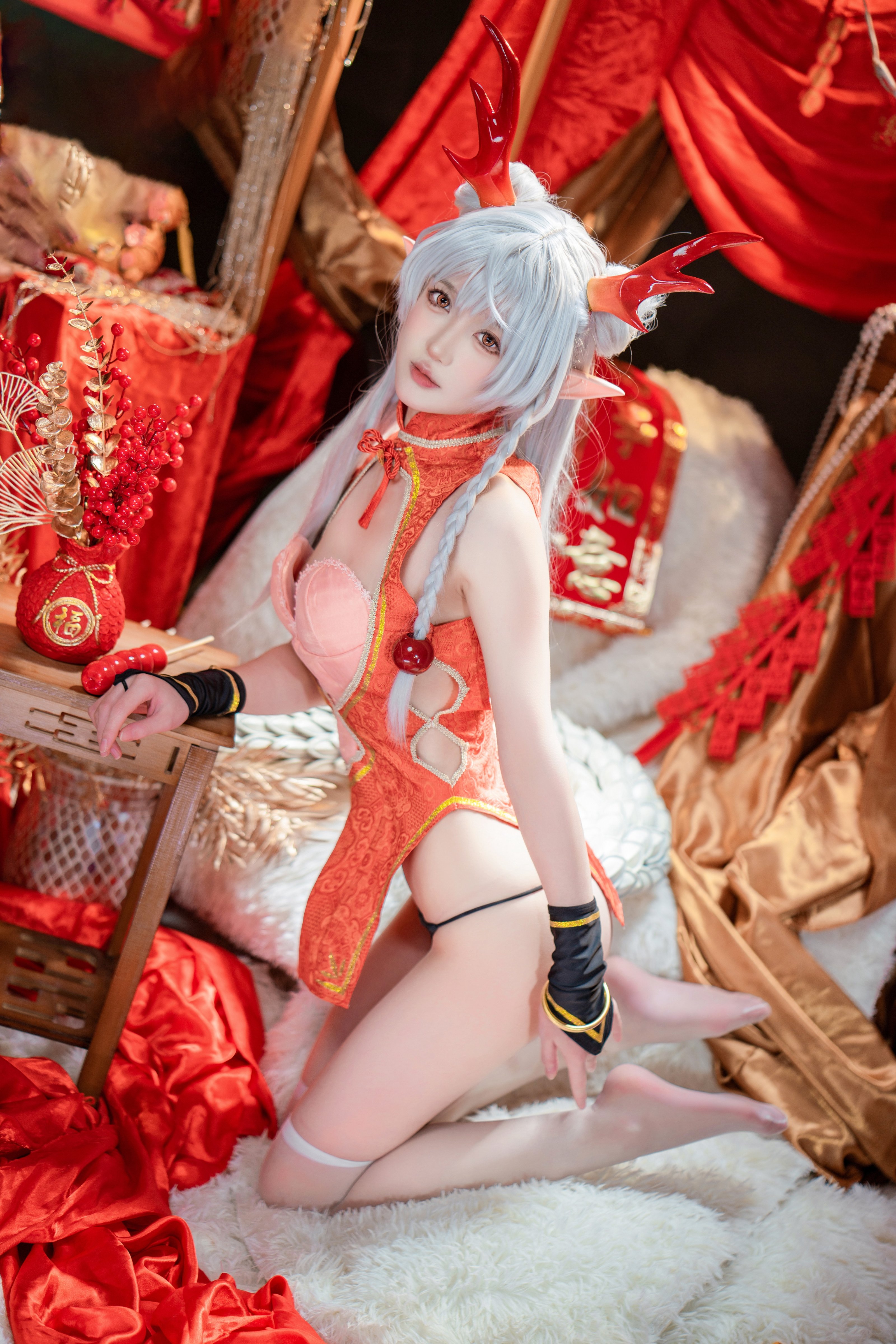 A Bao is also a Bunny Girl] New Year Greeting Picture: Long Mei