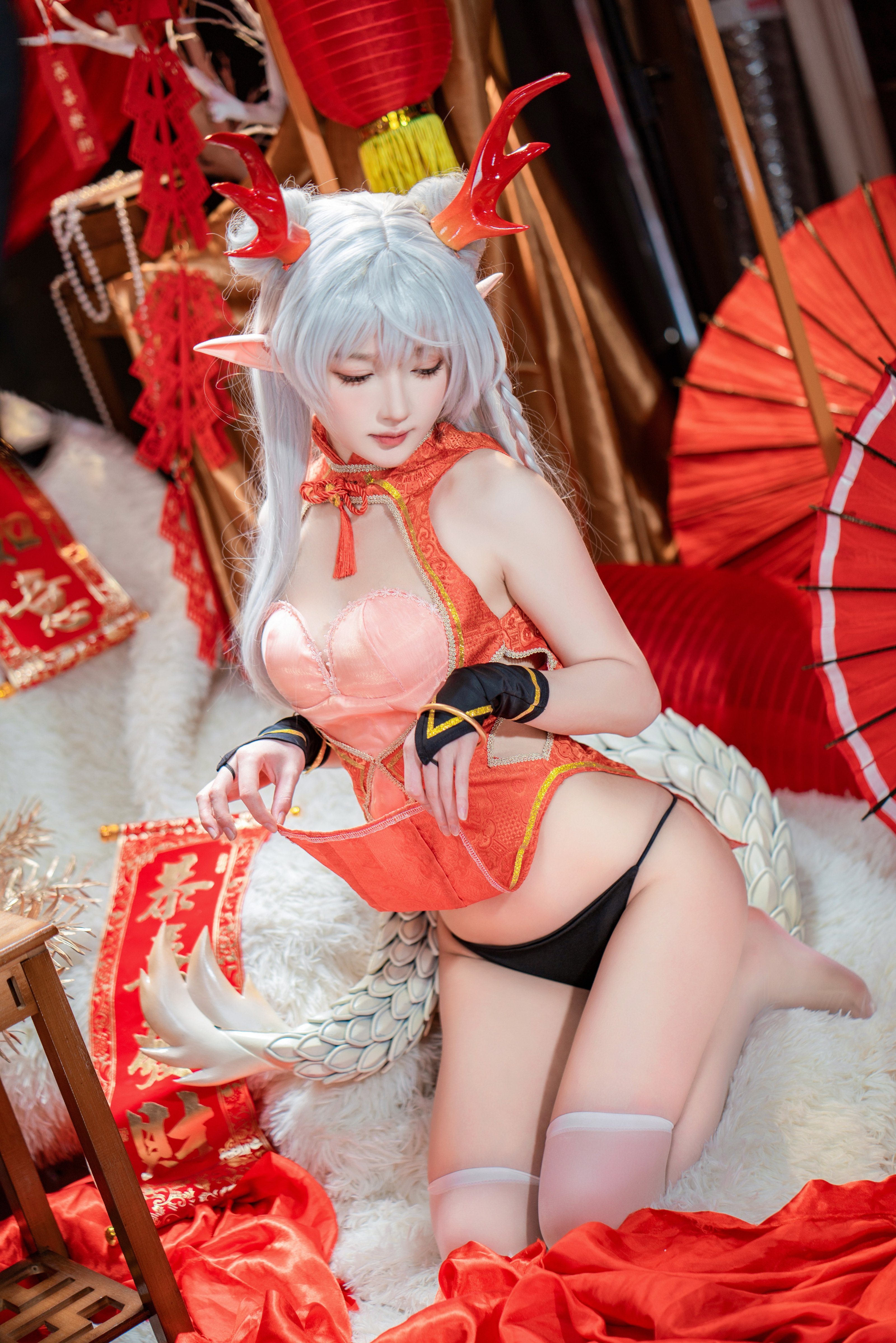 A Bao is also a Bunny Girl] New Year Greeting Picture: Long Mei
