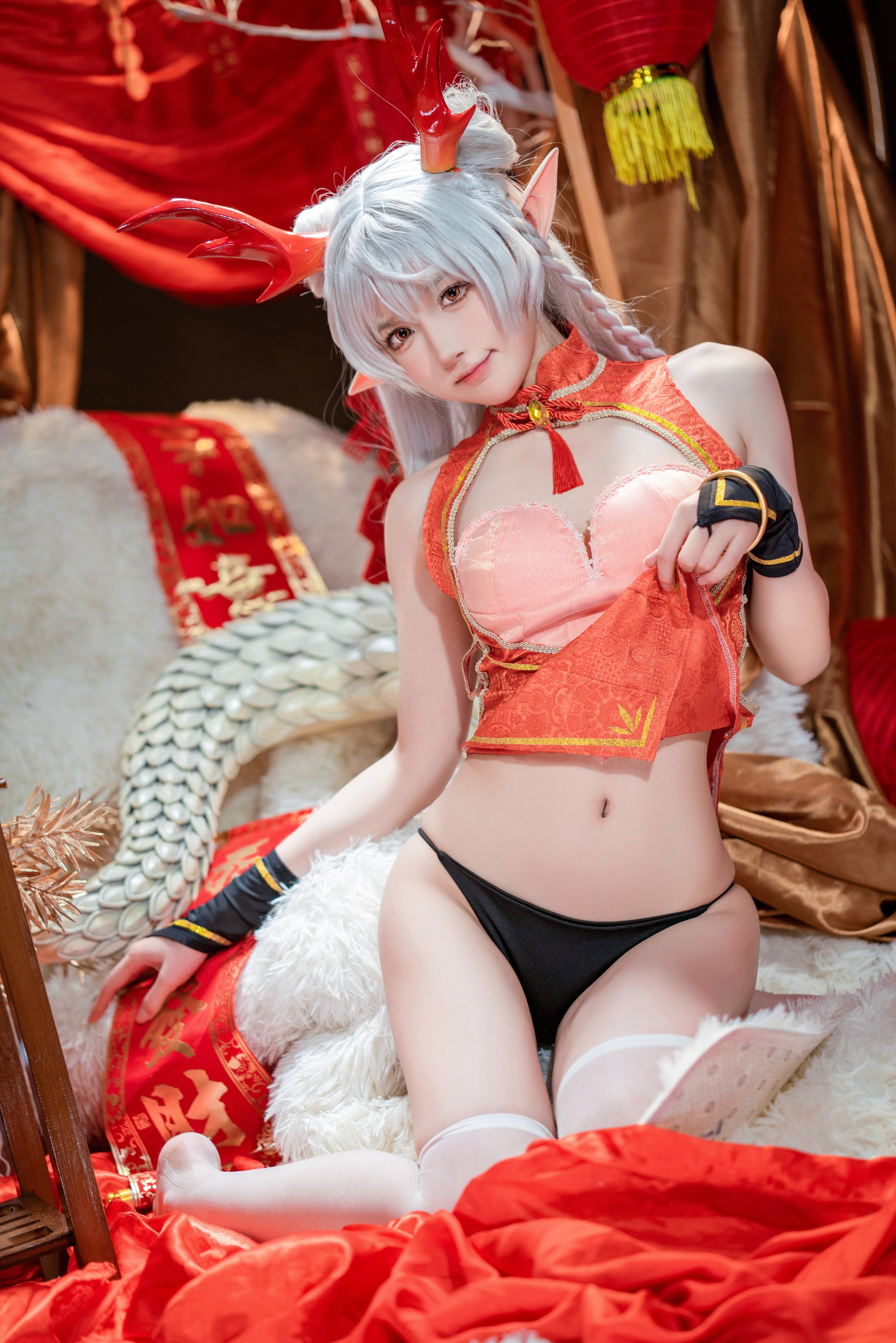 A Bao is also a Bunny Girl] New Year Greeting Picture: Long Mei