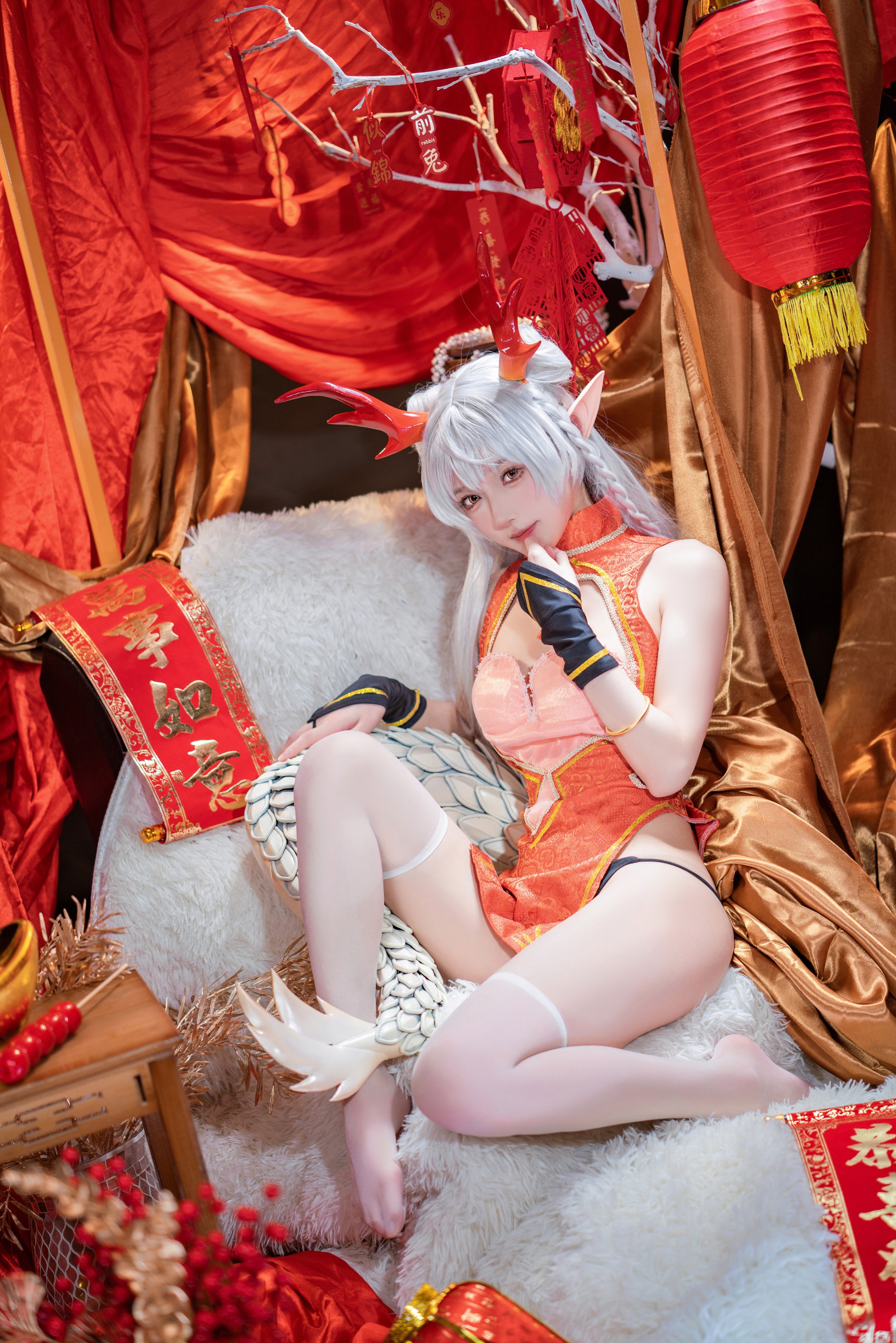 A Bao is also a Bunny Girl] New Year Greeting Picture: Long Mei