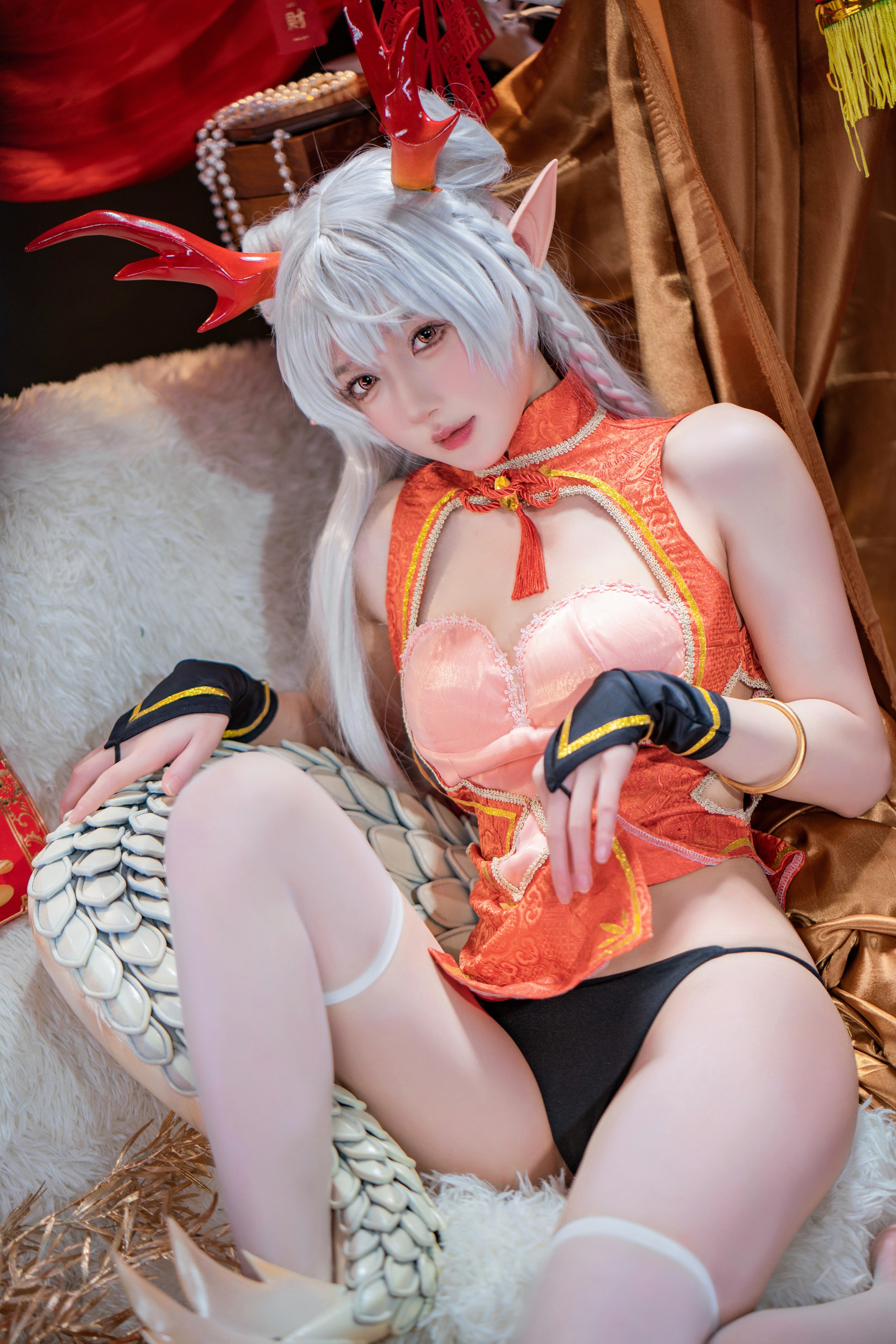 A Bao is also a Bunny Girl] New Year Greeting Picture: Long Mei