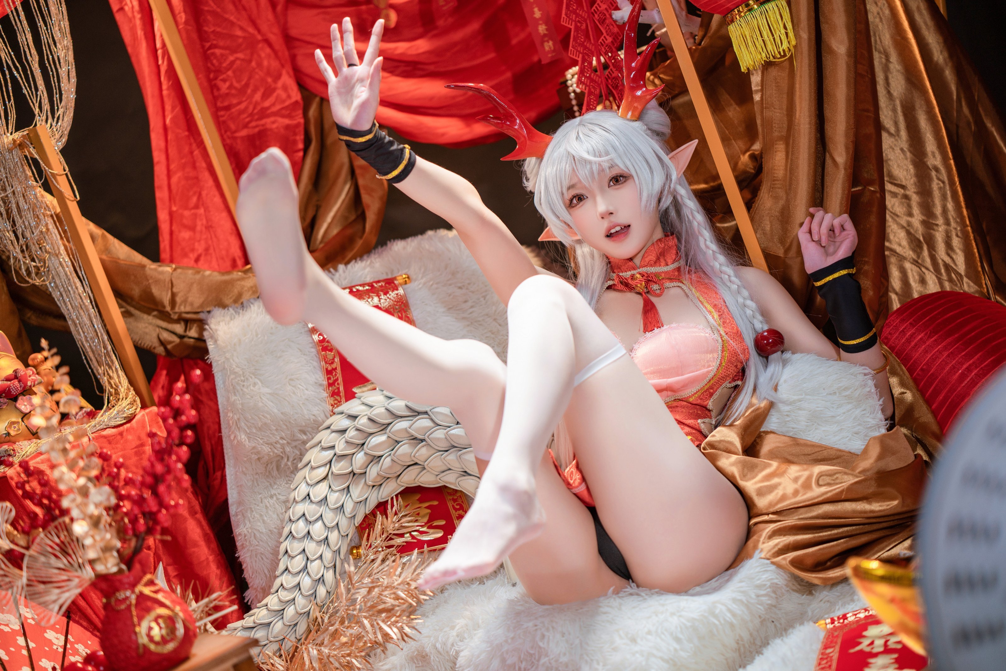 A Bao is also a Bunny Girl] New Year Greeting Picture: Long Mei
