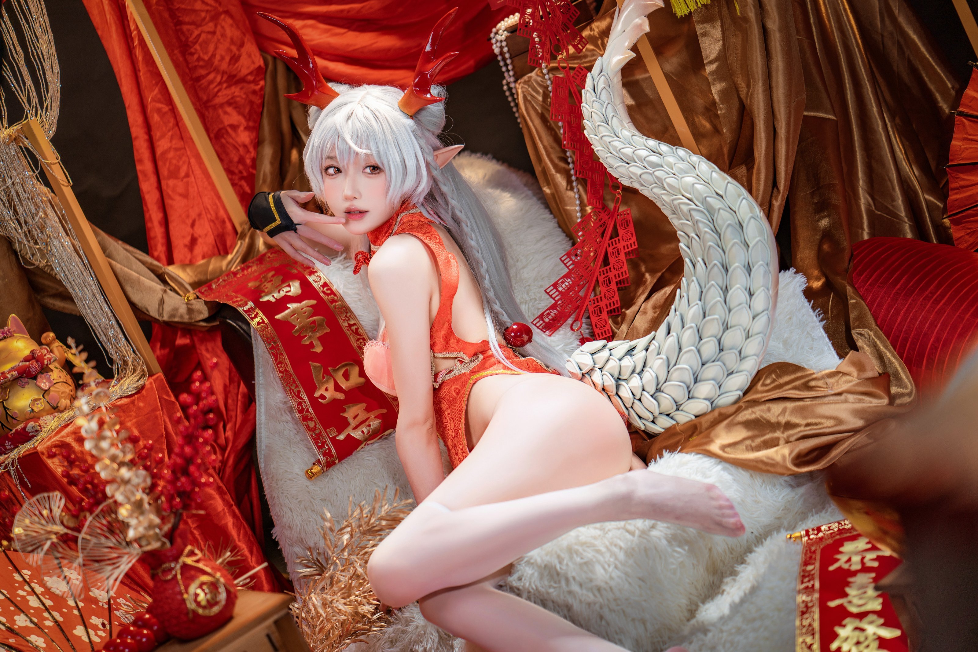 A Bao is also a Bunny Girl] New Year Greeting Picture: Long Mei