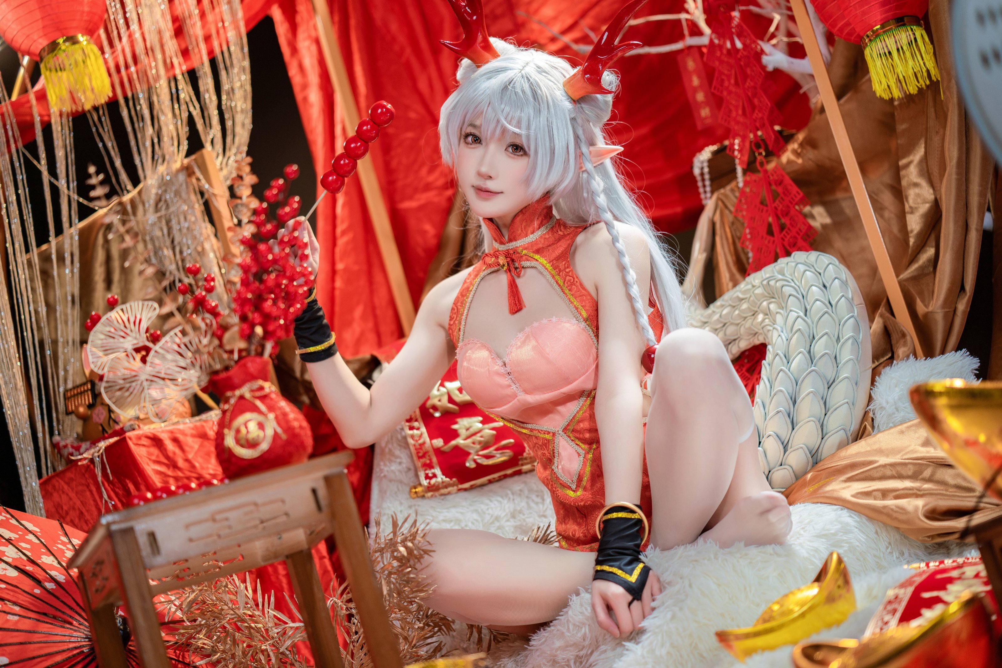 A Bao is also a Bunny Girl] New Year Greeting Picture: Long Mei