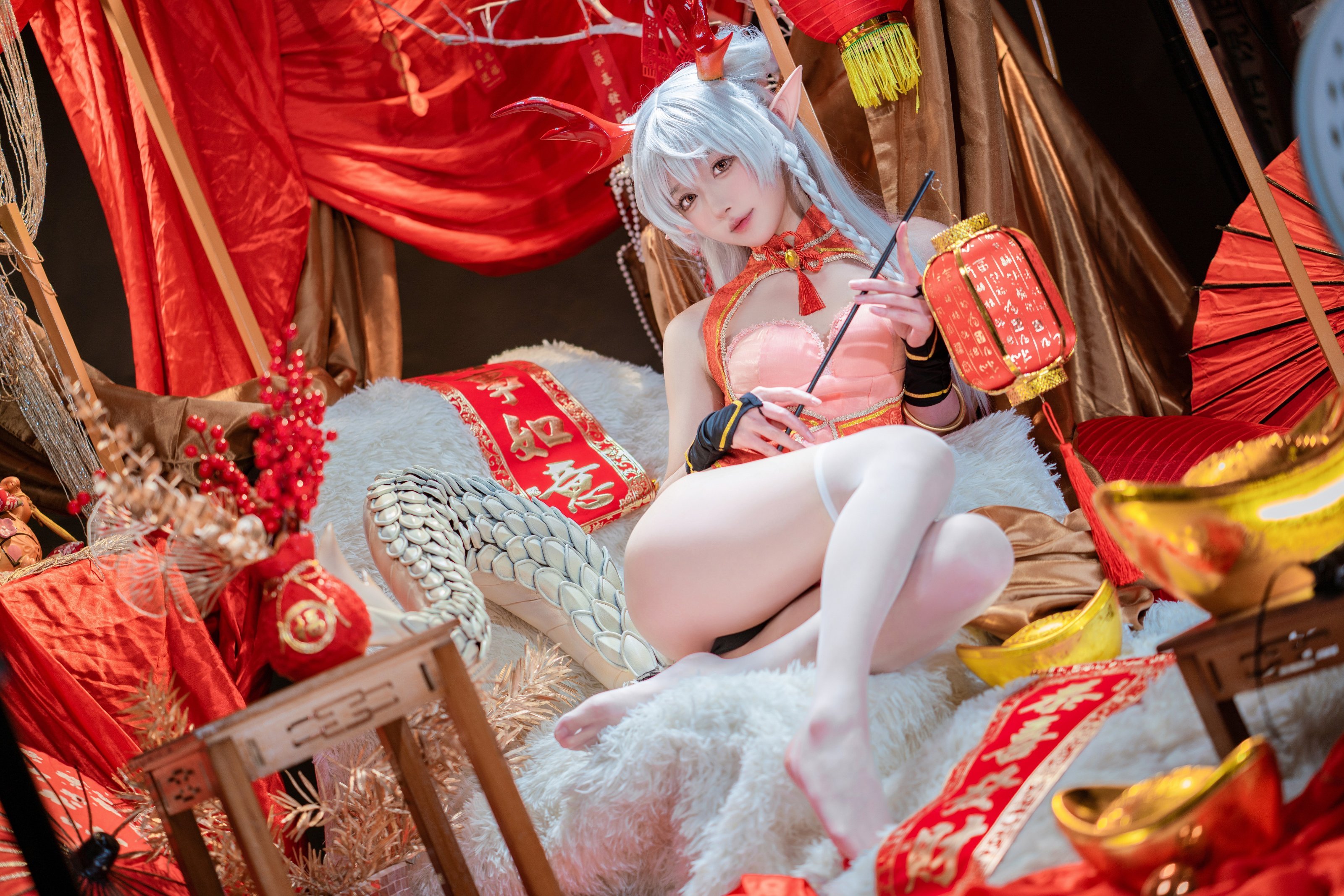 A Bao is also a Bunny Girl] New Year Greeting Picture: Long Mei