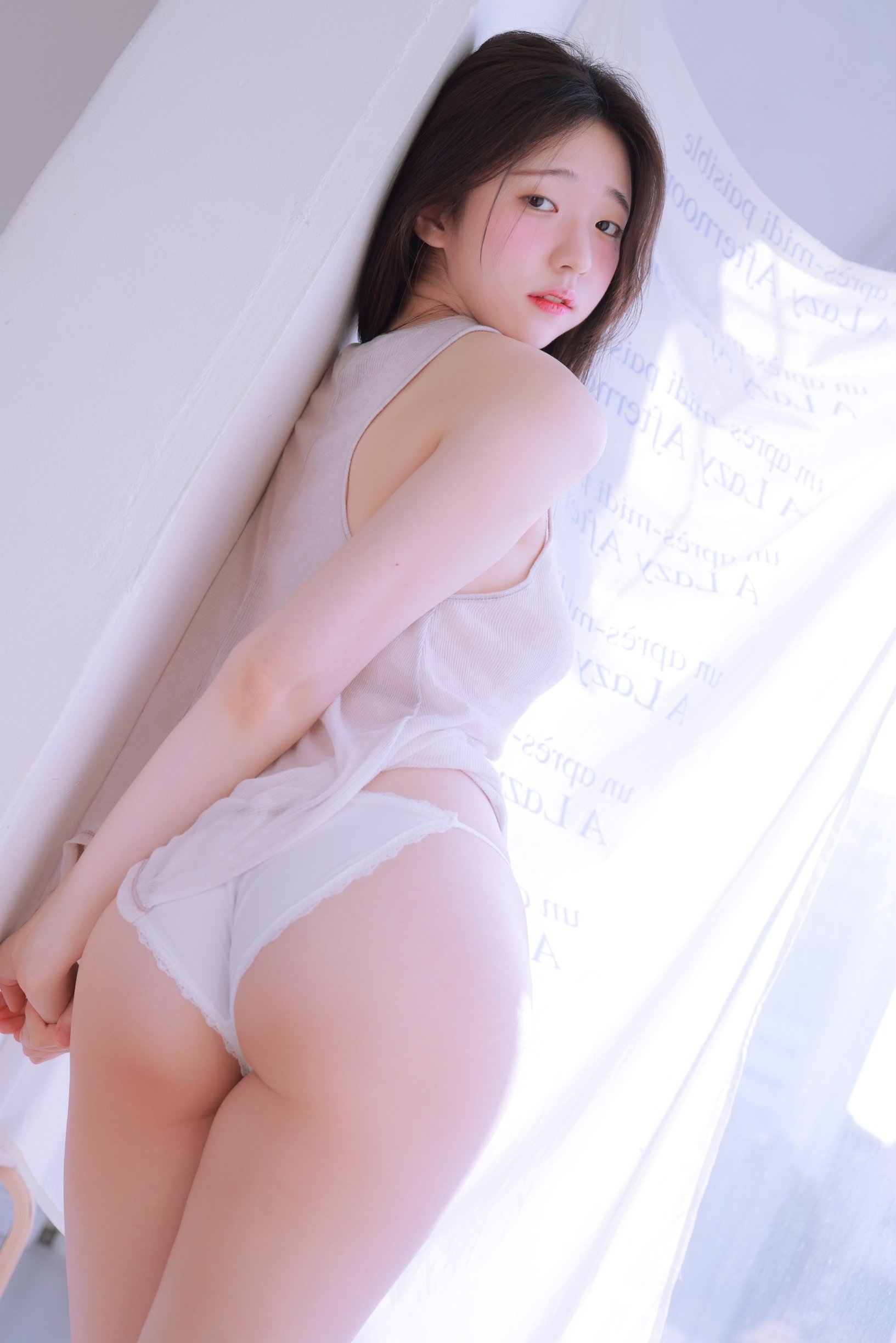 See-through (Photos) mzlDNoK2